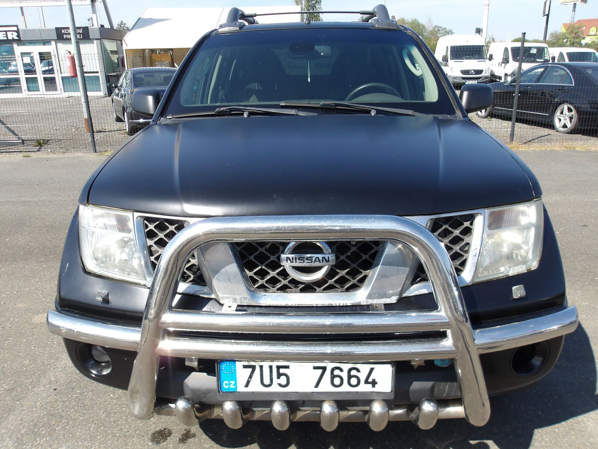 Nissan Navara, 2,5TDCi 4x4 NAJ.200000km ! - fotka 3