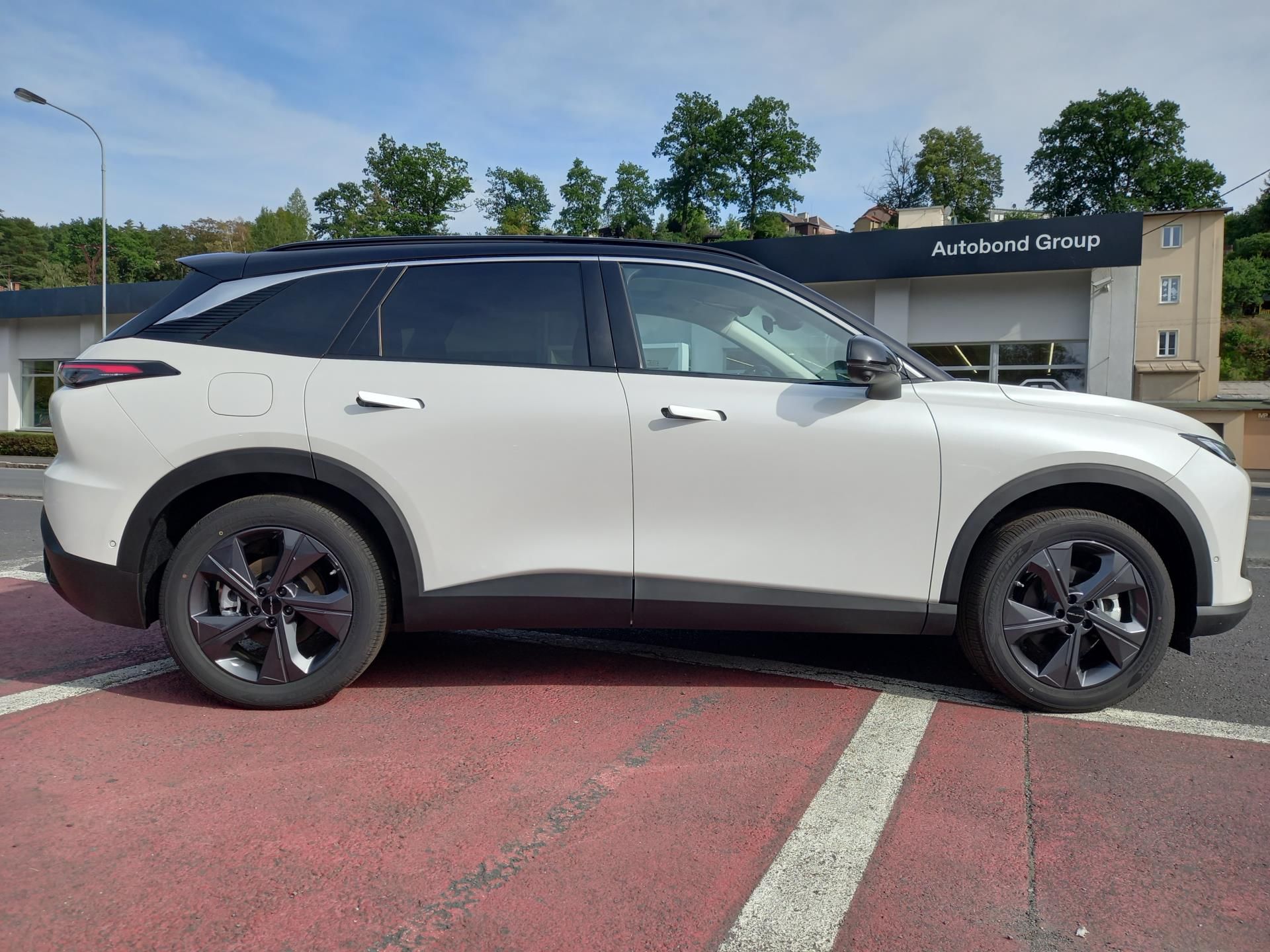 BAIC X55, ALL IN 1.5T 130kW 4×2 7DCT - fotka 6