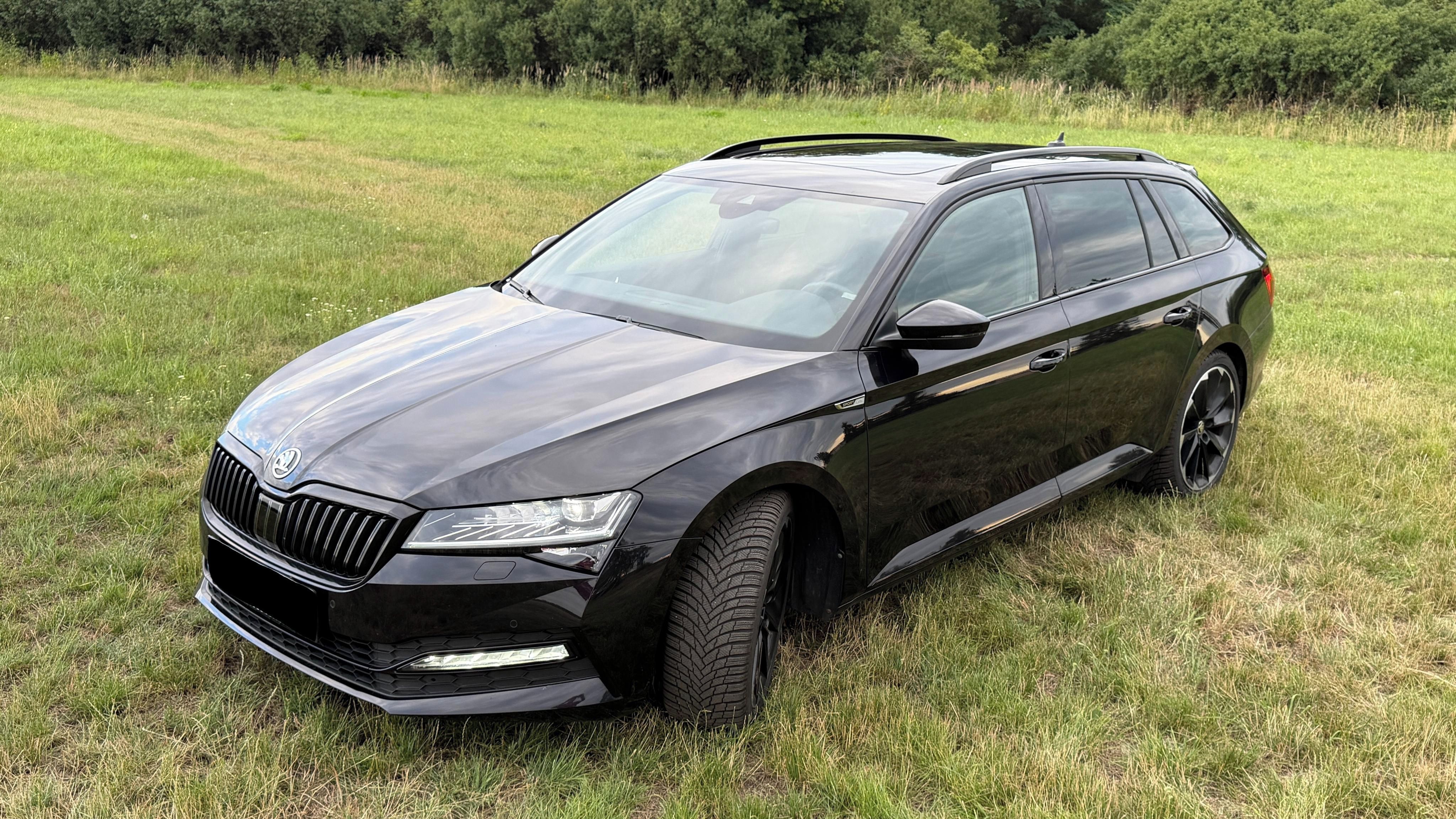 Škoda Superb, SportLine 147kW,pano,taž,webas - fotka 3