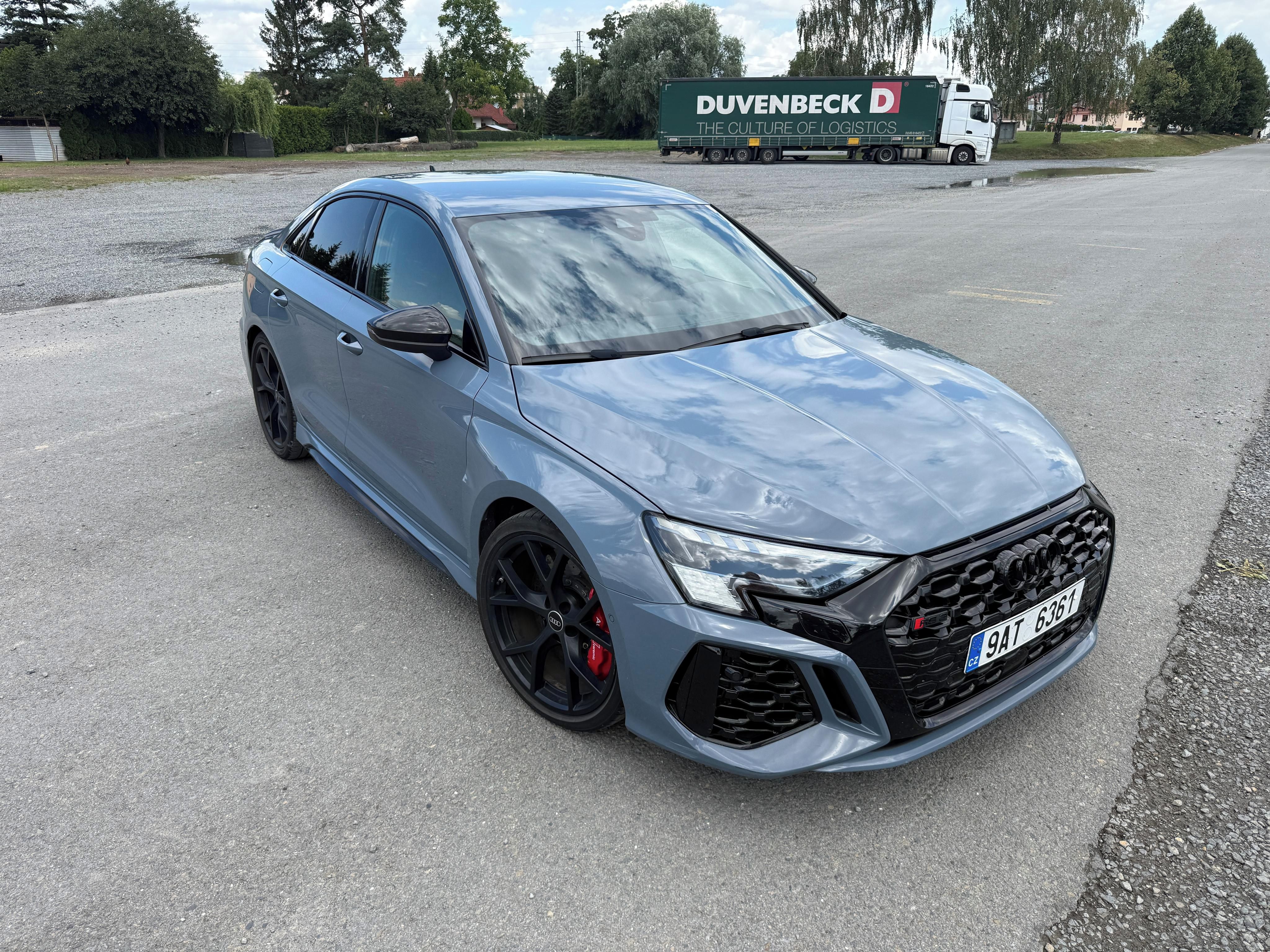 Audi RS3 - fotka 6