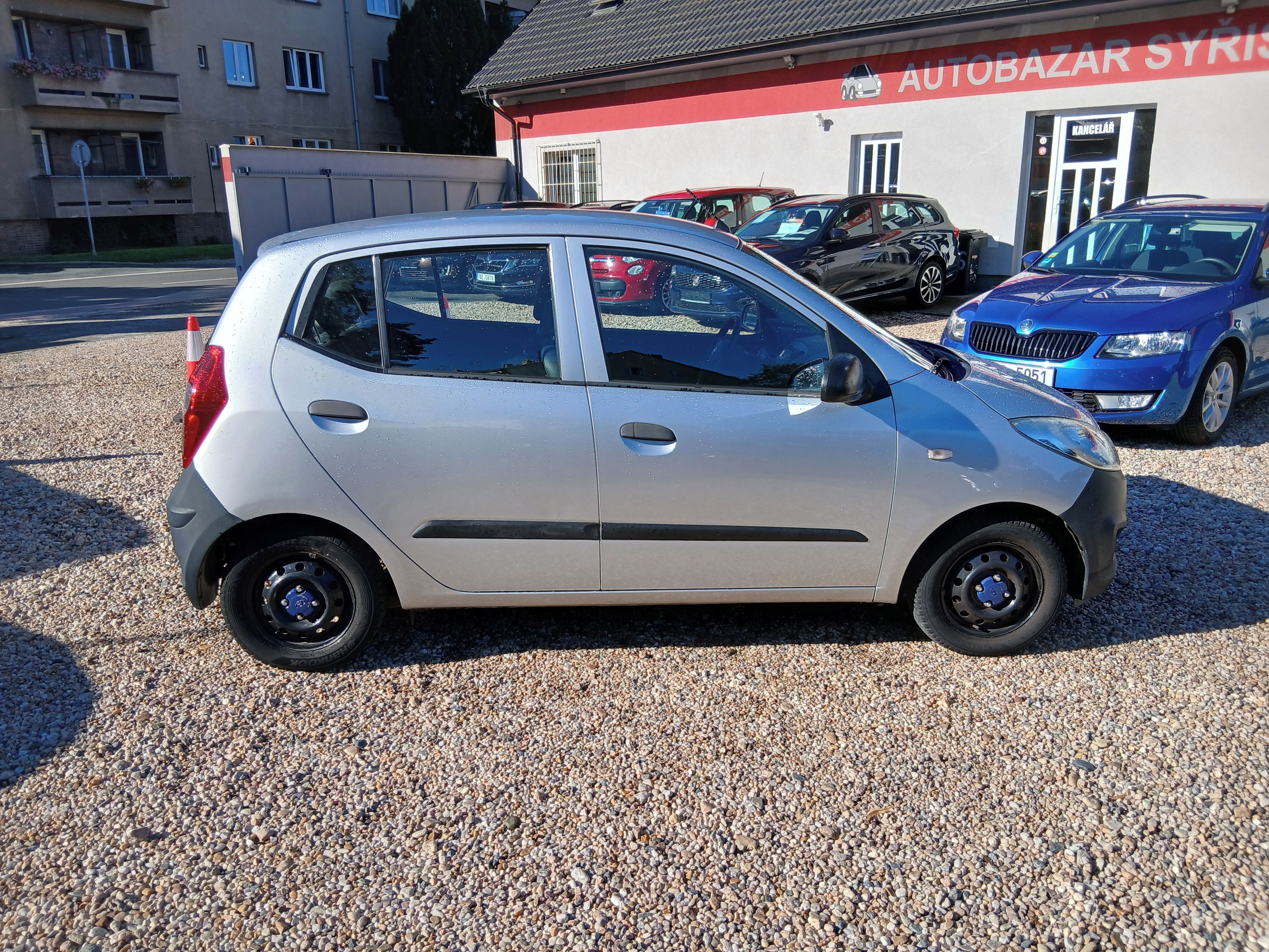 Hyundai i10, 1.1i 51KW Klimatizace - fotka 4