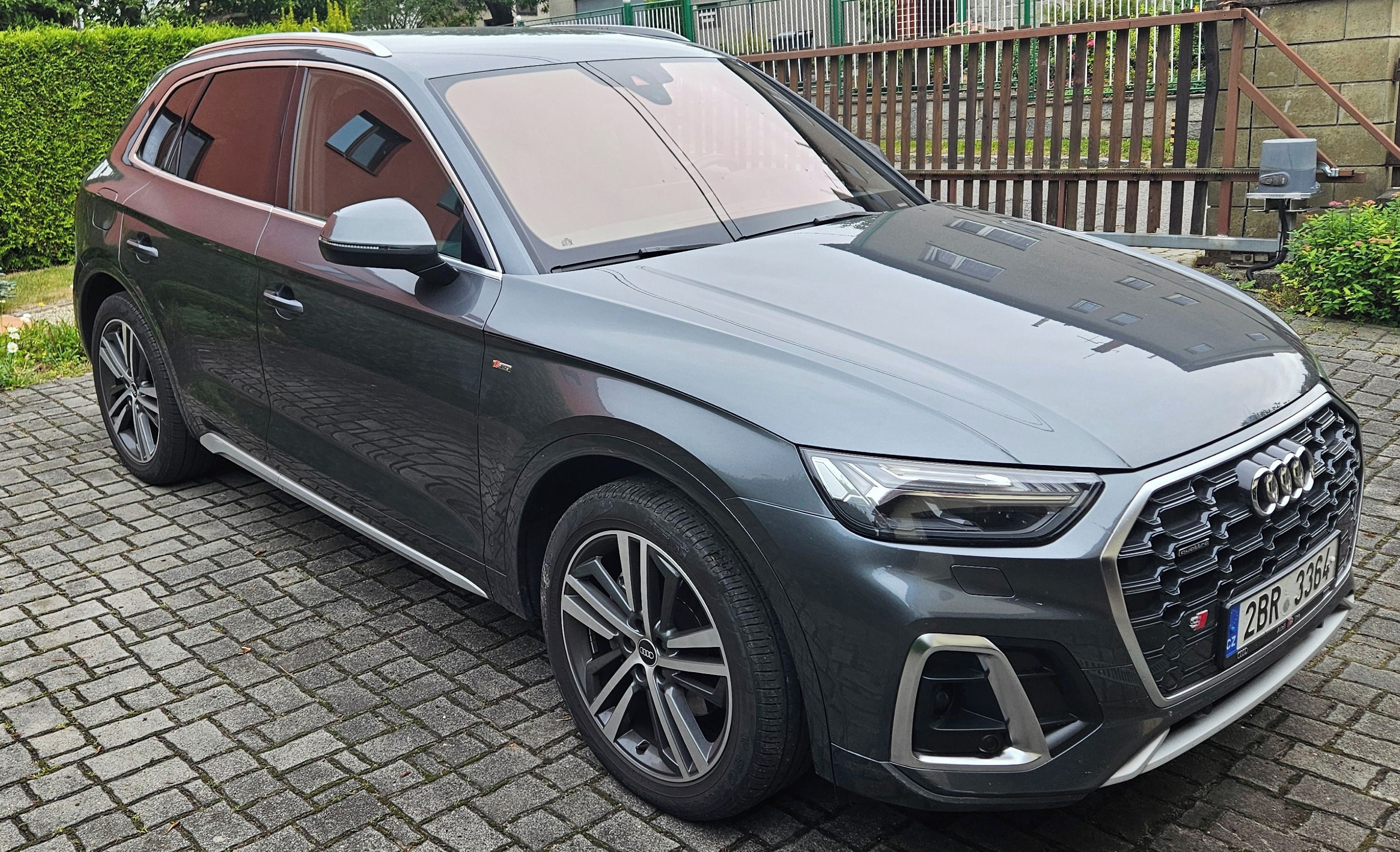 Audi Q5, S-line, 40 TDI 150KW, 64 tkm - fotka 2