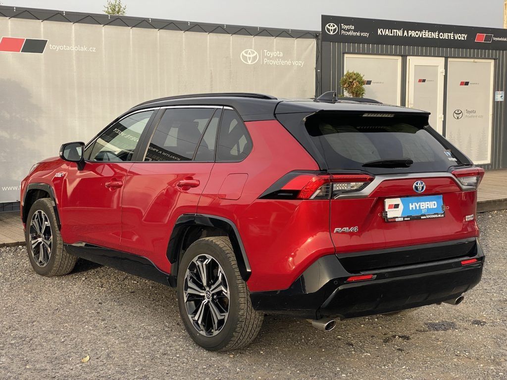 Toyota Rav4, 2.5Plug-in, ČR, Selection, 4x4 - fotka 5