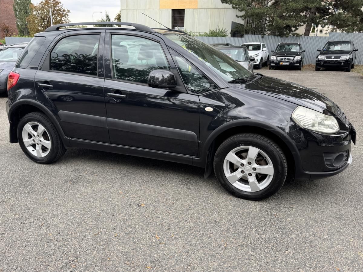 Suzuki SX4, 1,6 - fotka 3