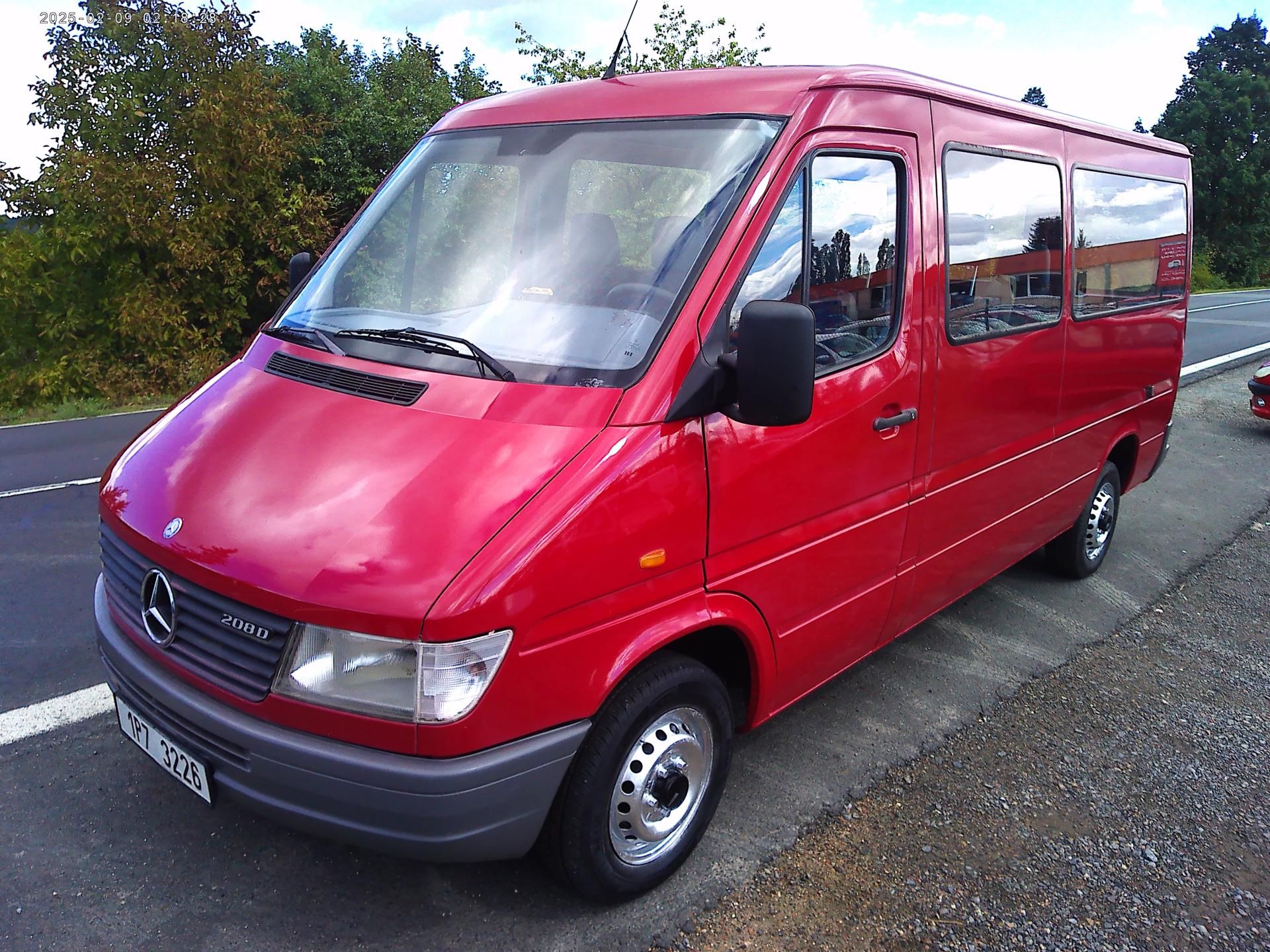 Mercedes-Benz Sprinter, 208D, 58 kW, 9 míst, nová STK
