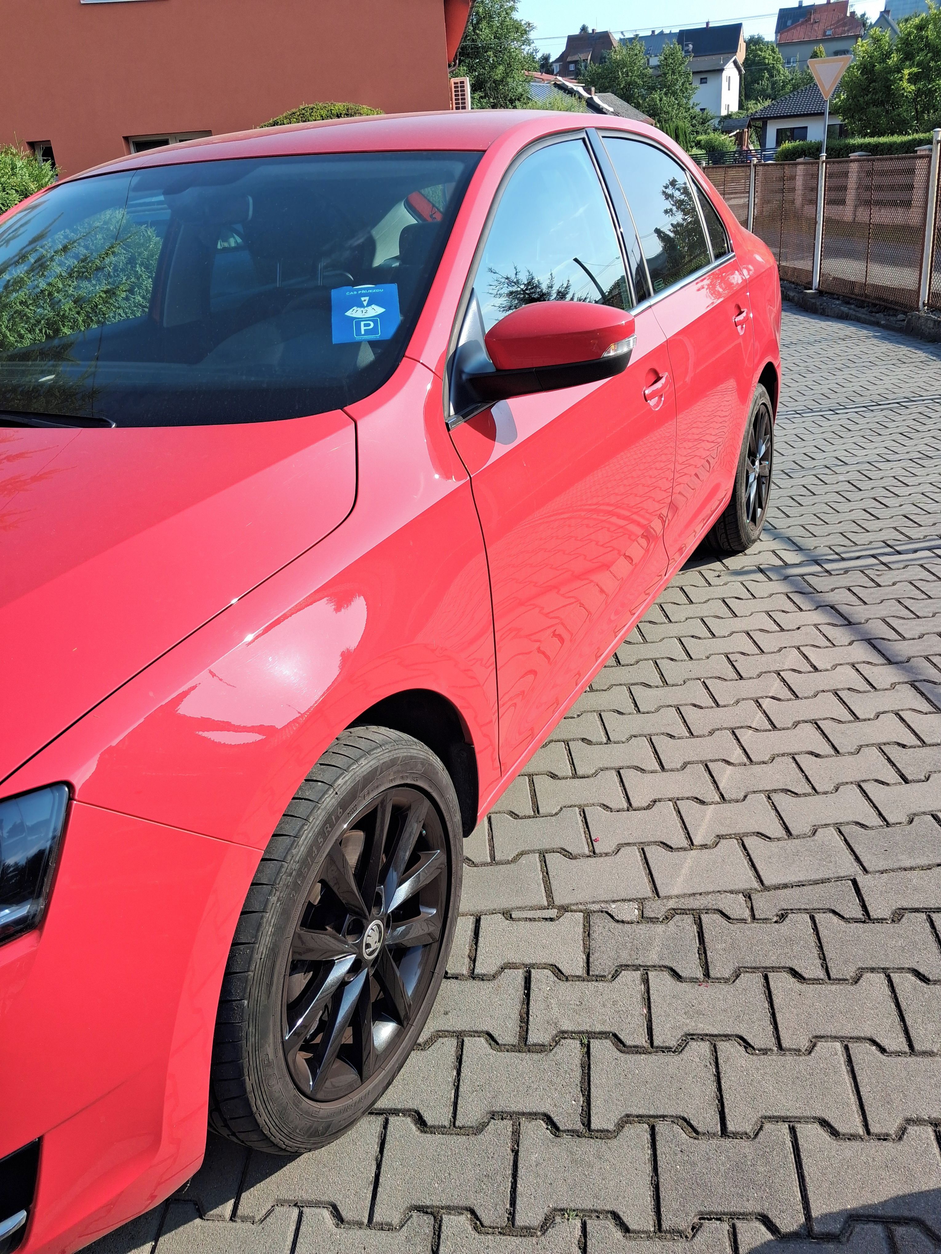 Škoda Rapid, 1.0 TSi 81kw výbava Style - fotka 3