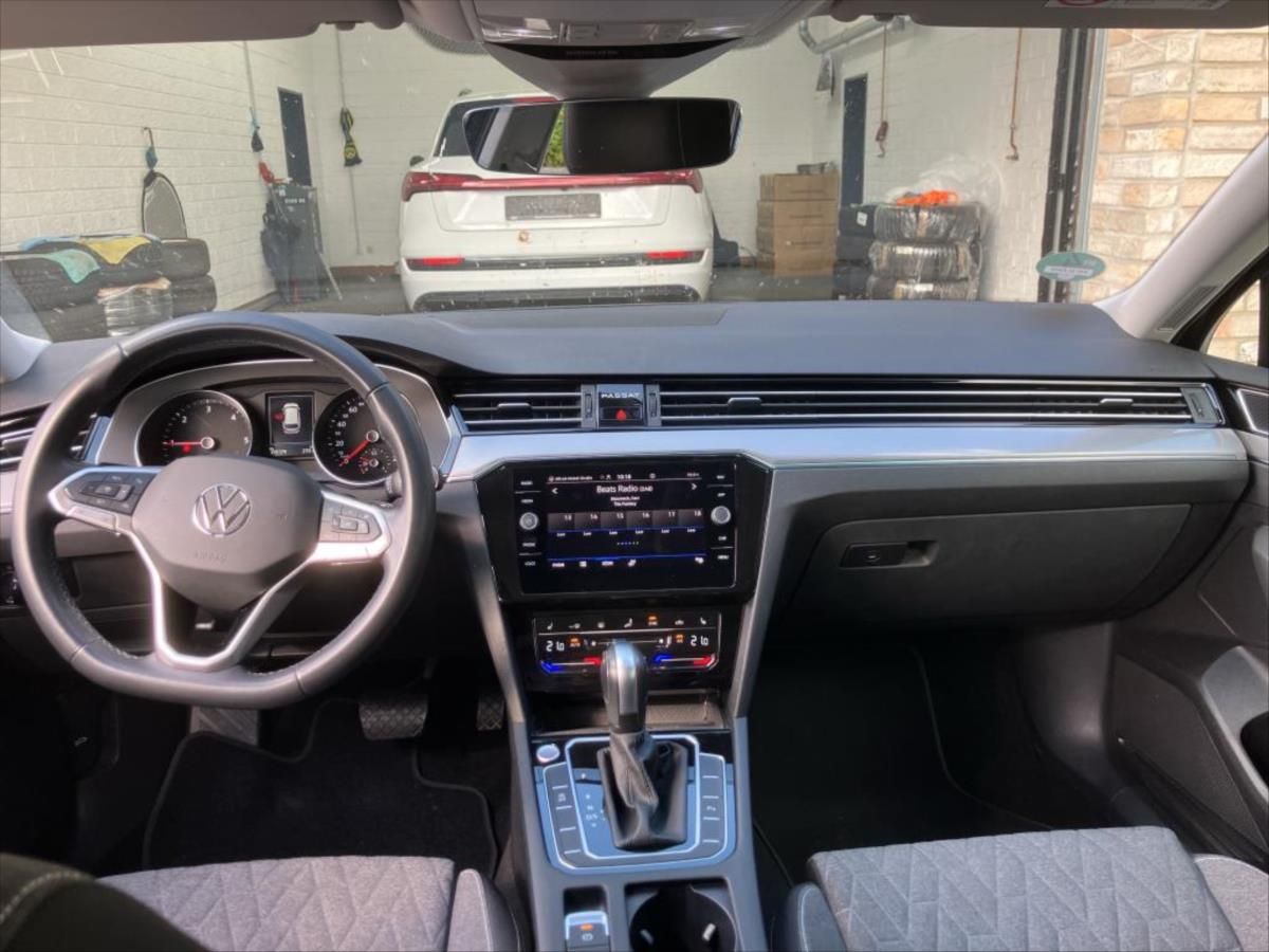 Volkswagen Passat, 2,0 - fotka 5