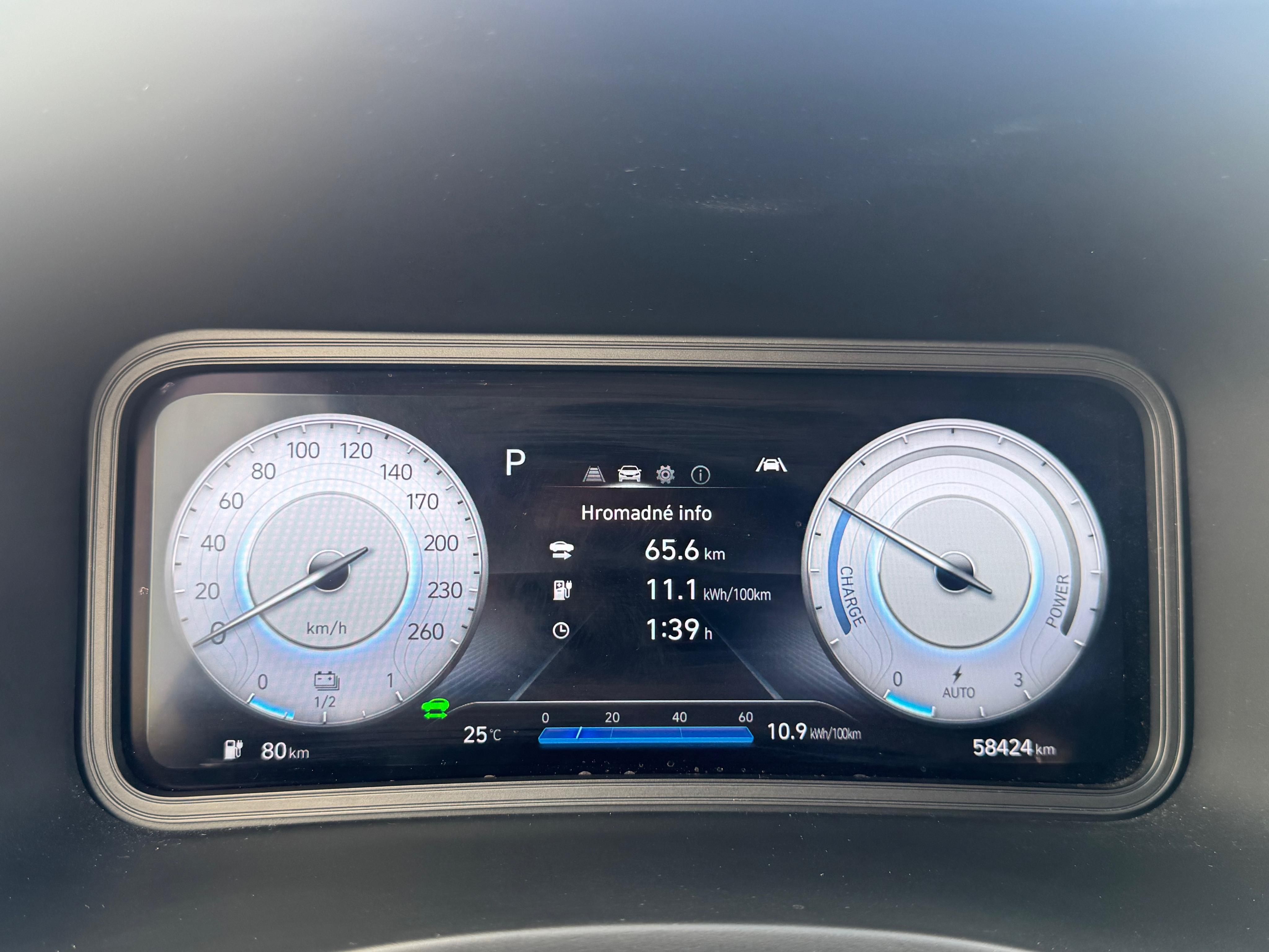 Hyundai Kona, 100 kW EV - fotka 6