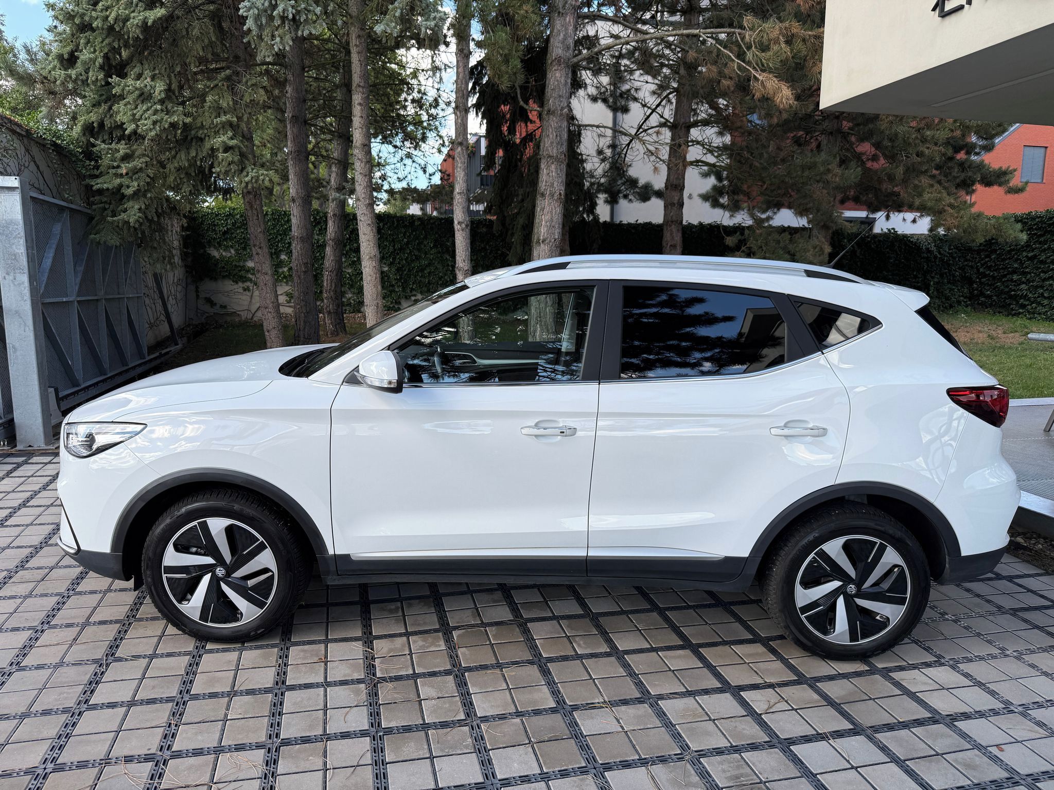 MG ZS, Standart Range LFP Tažné - fotka 3