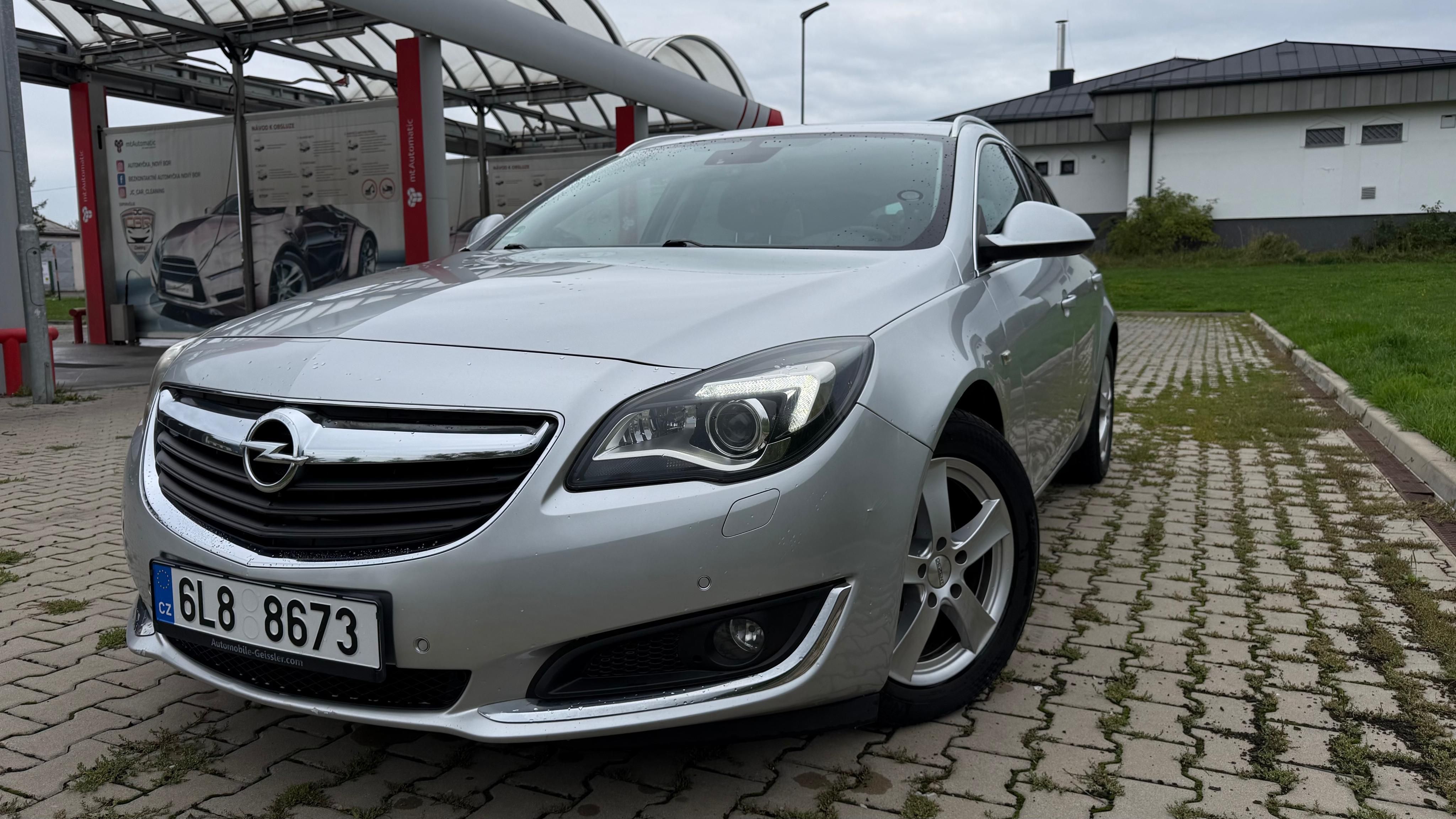 Opel Insignia, 2.0 TDi - fotka 2
