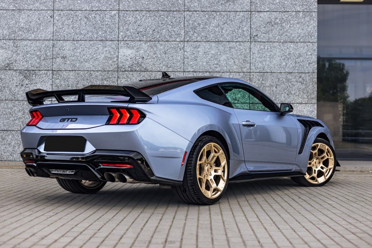 Ford Mustang, GT 60 Year Edition 0041 - fotka 6