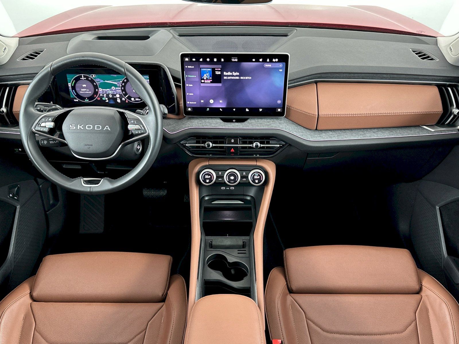Škoda Kodiaq, iV DSG 1.5TSI 150kW Exclusive - fotka 5