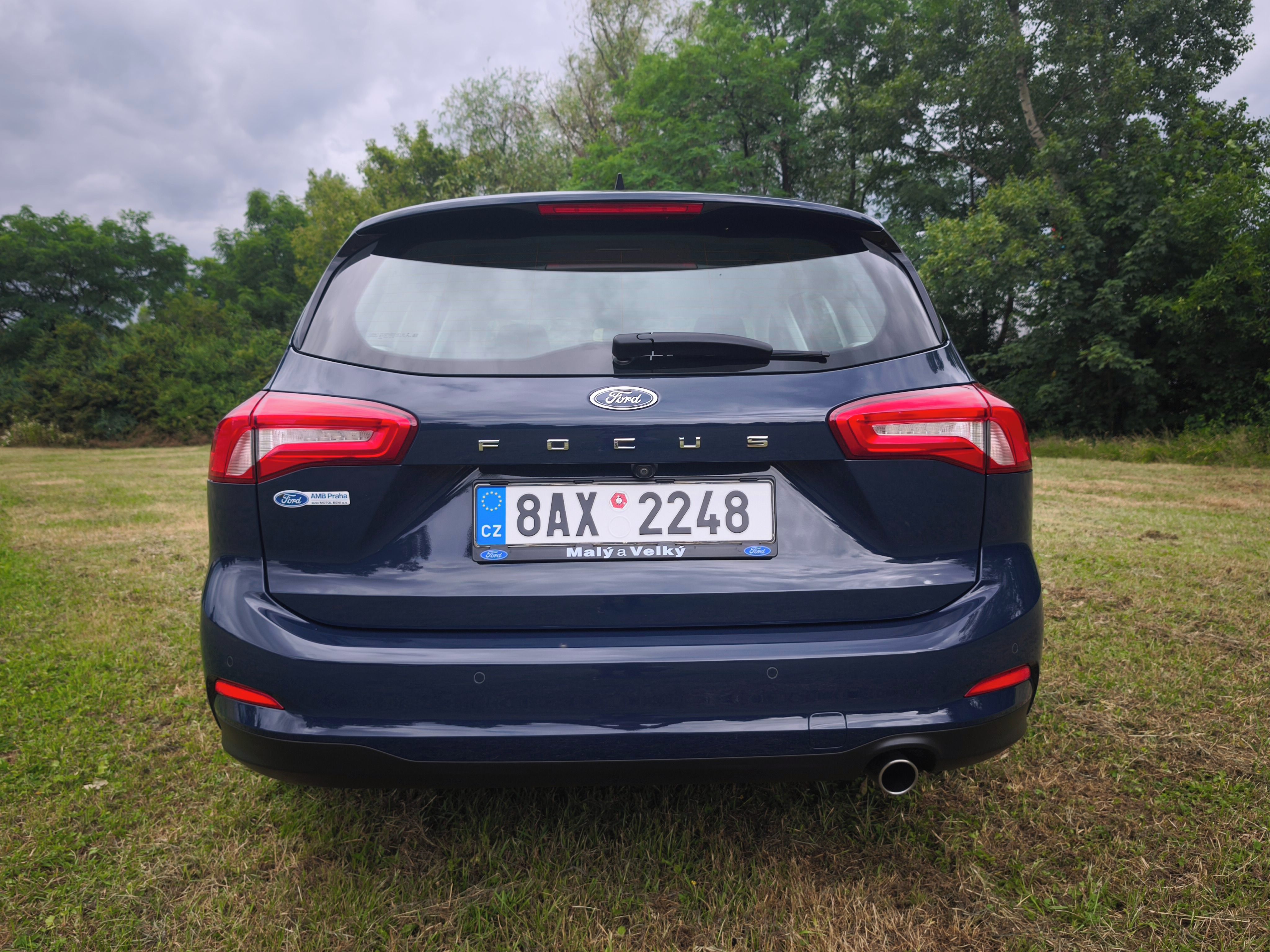 Ford Focus, kombi 1.5 TDCi 88K,ČR,2021 - fotka 5