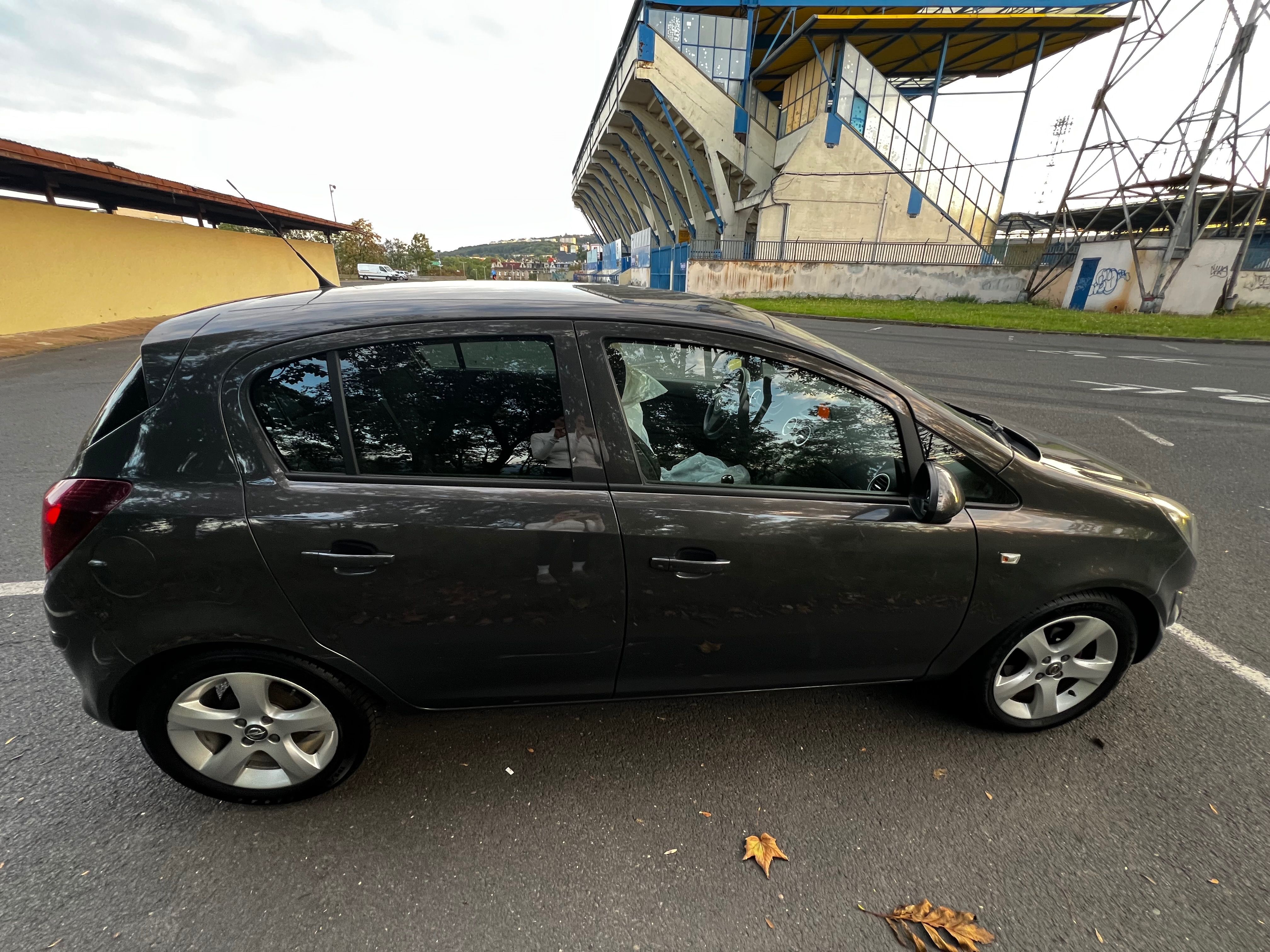 Opel Corsa, Opel Corsa 1.2 - na opravu - fotka 4