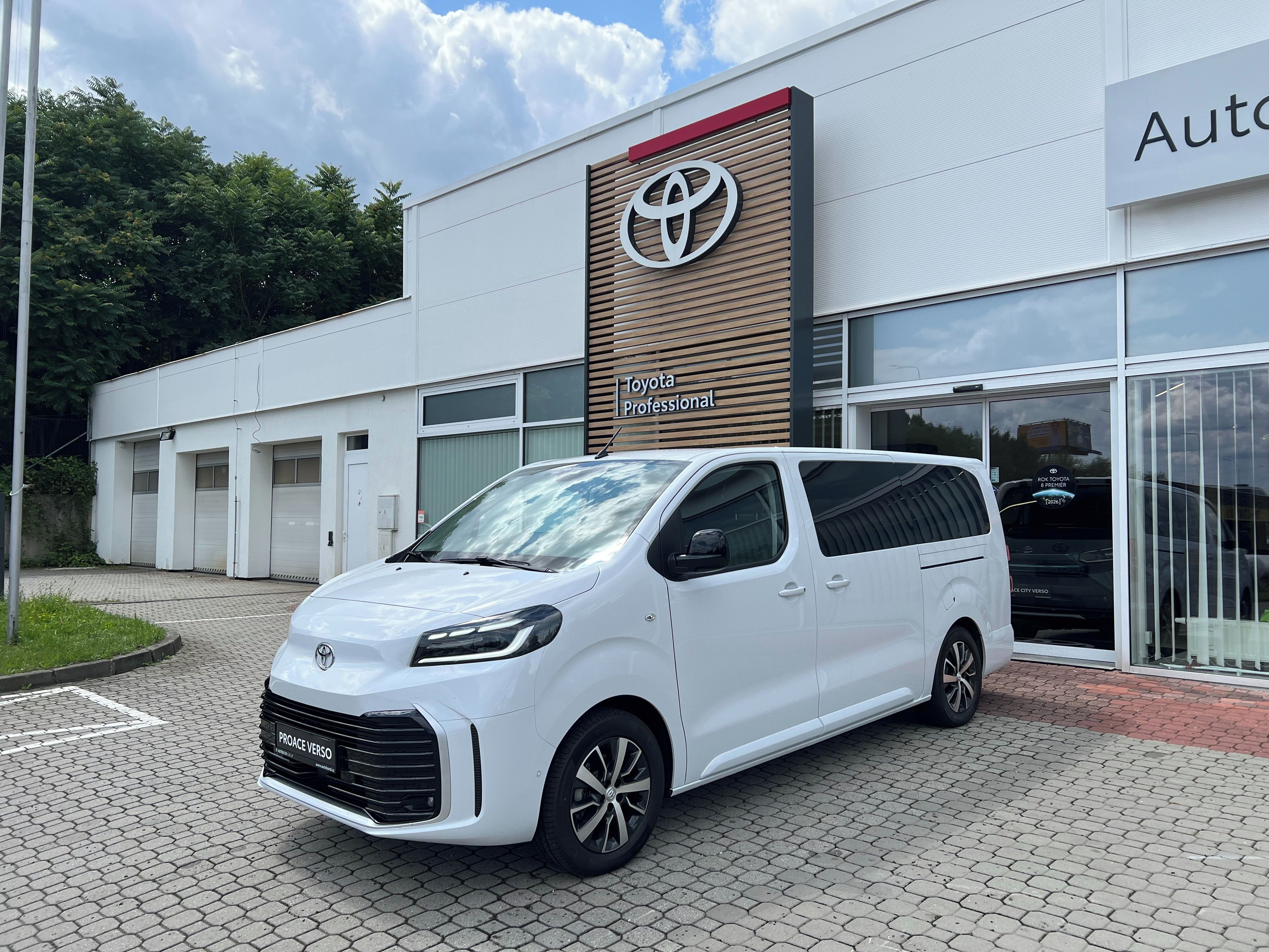 Toyota Proace Verso, 2.0D 8AT VIP 7S L2 Skyview - fotka 2