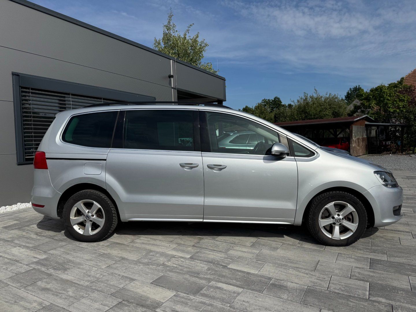 Volkswagen Sharan, Comfortline 2.0 TDI 103kW - fotka 4