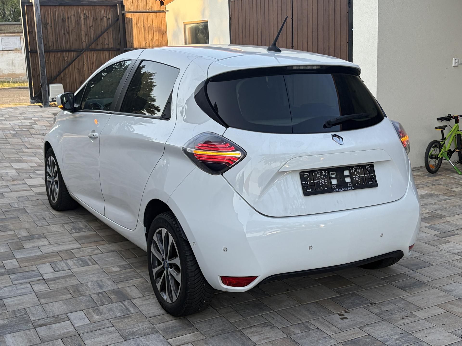 Renault ZOE, Intens, Boss, p.kamera, 55kwh - fotka 2