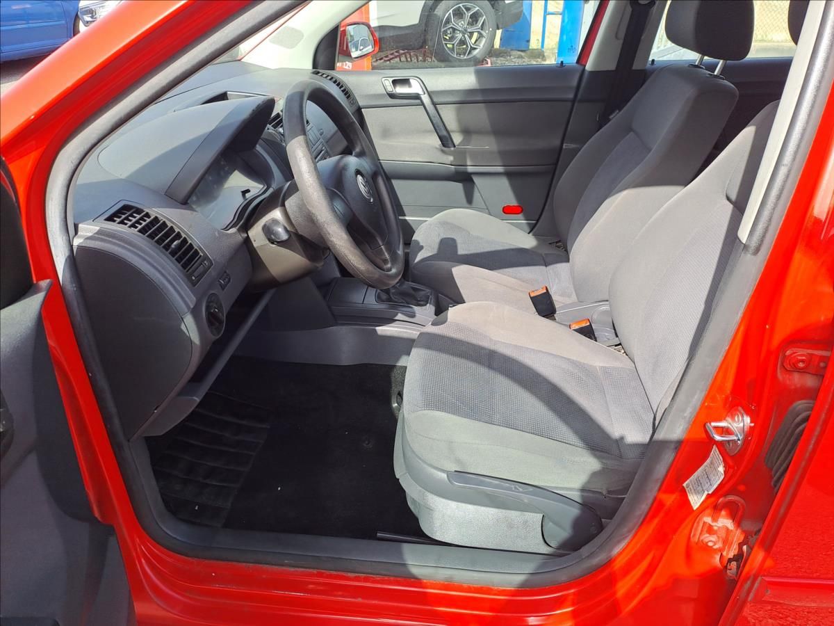Volkswagen Polo, 1,0 i - fotka 5