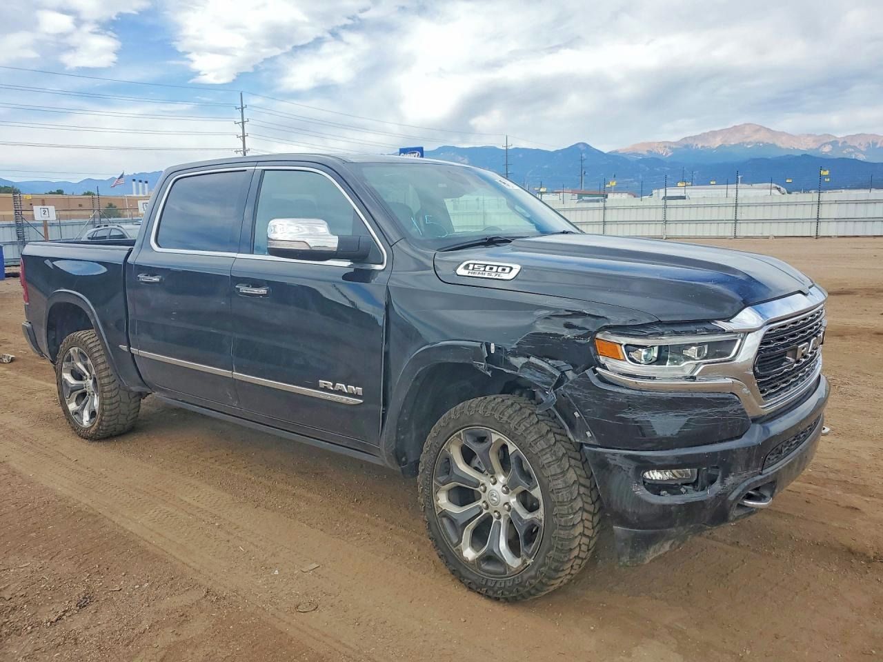 RAM 1500, Auto na cestě - fotka 2