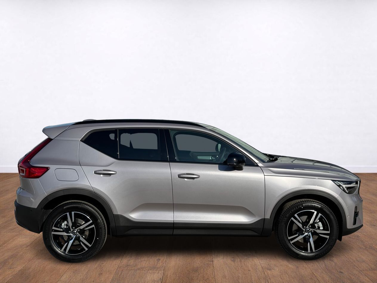 Volvo XC40, PLUS B3, 360°, LIGHTING PAKET - fotka 5