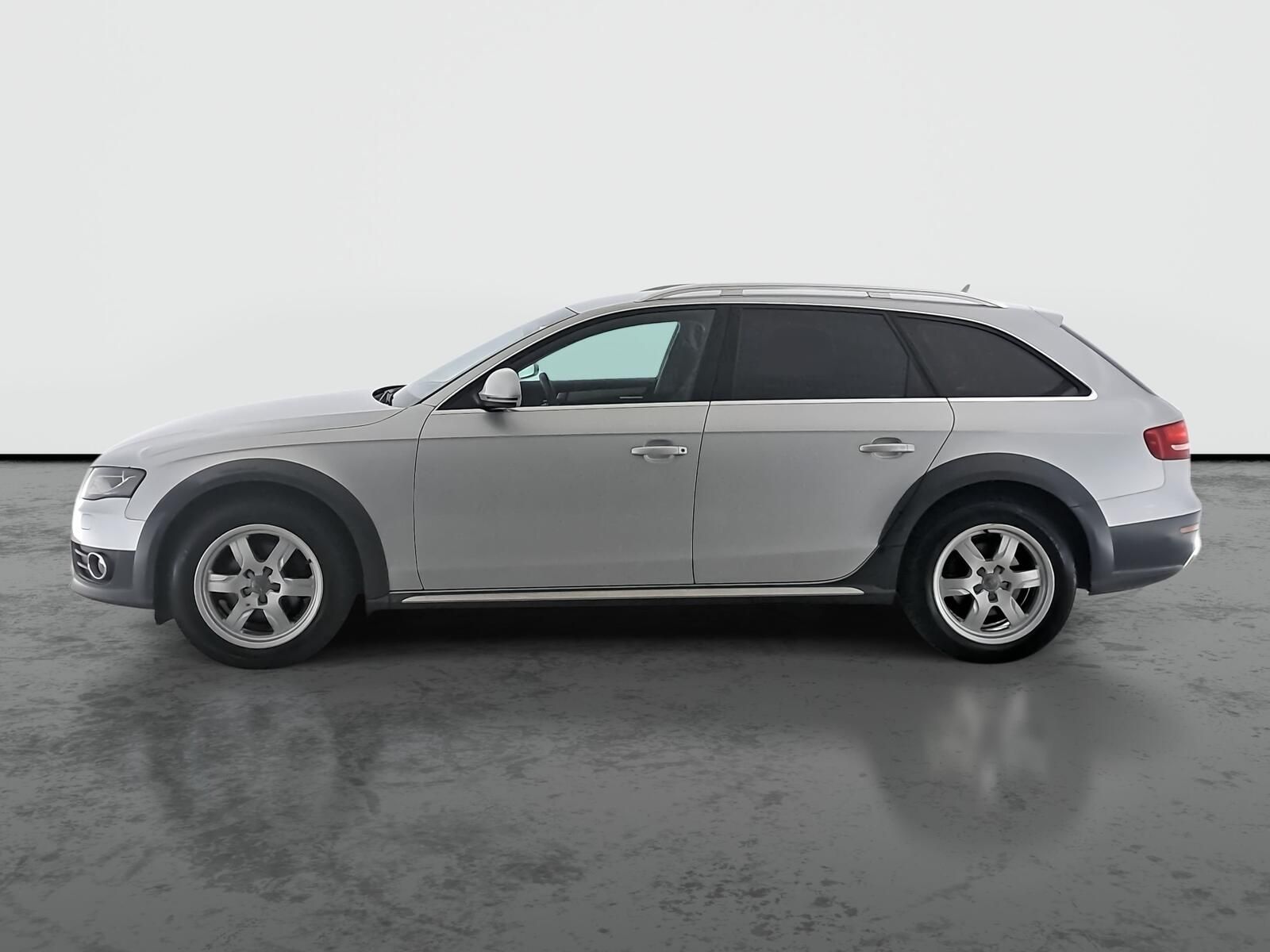 Audi A4 allroad, 2.0 TDI, 4X4, Xenony - fotka 3