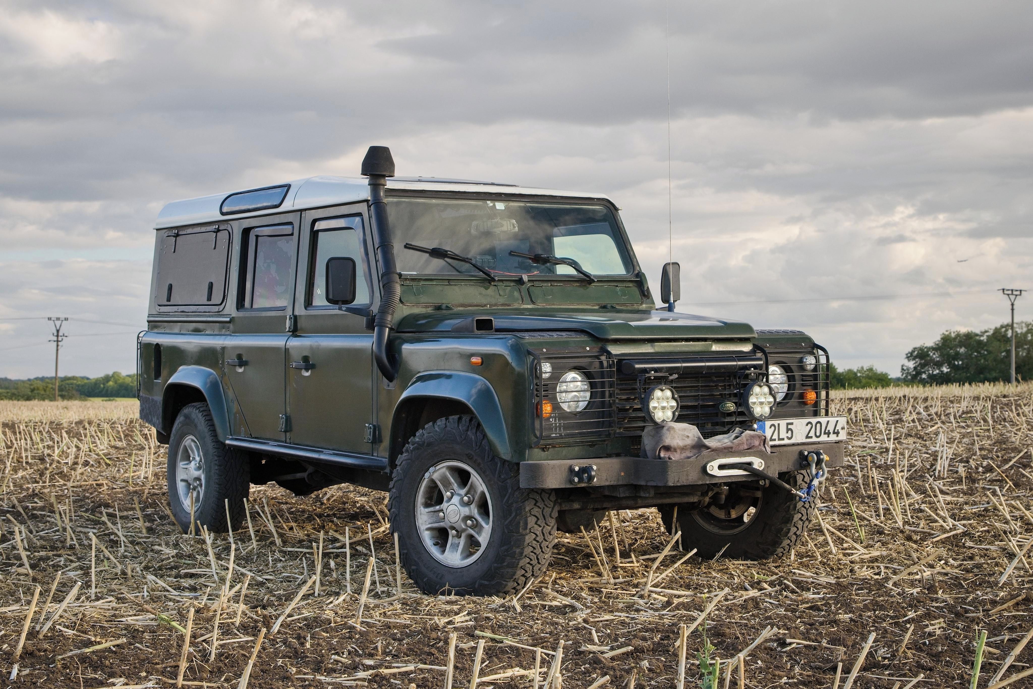 Land Rover Defender, Land Rover Defender 110 TD5 (1 - fotka 2