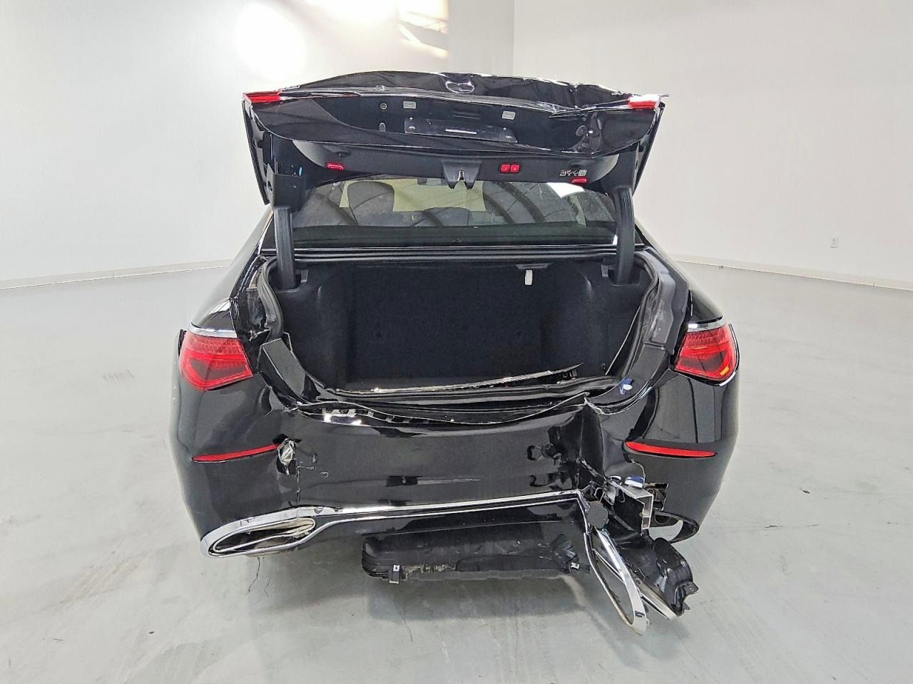 Mercedes-Benz Třídy S, Auto na cestě - fotka 6