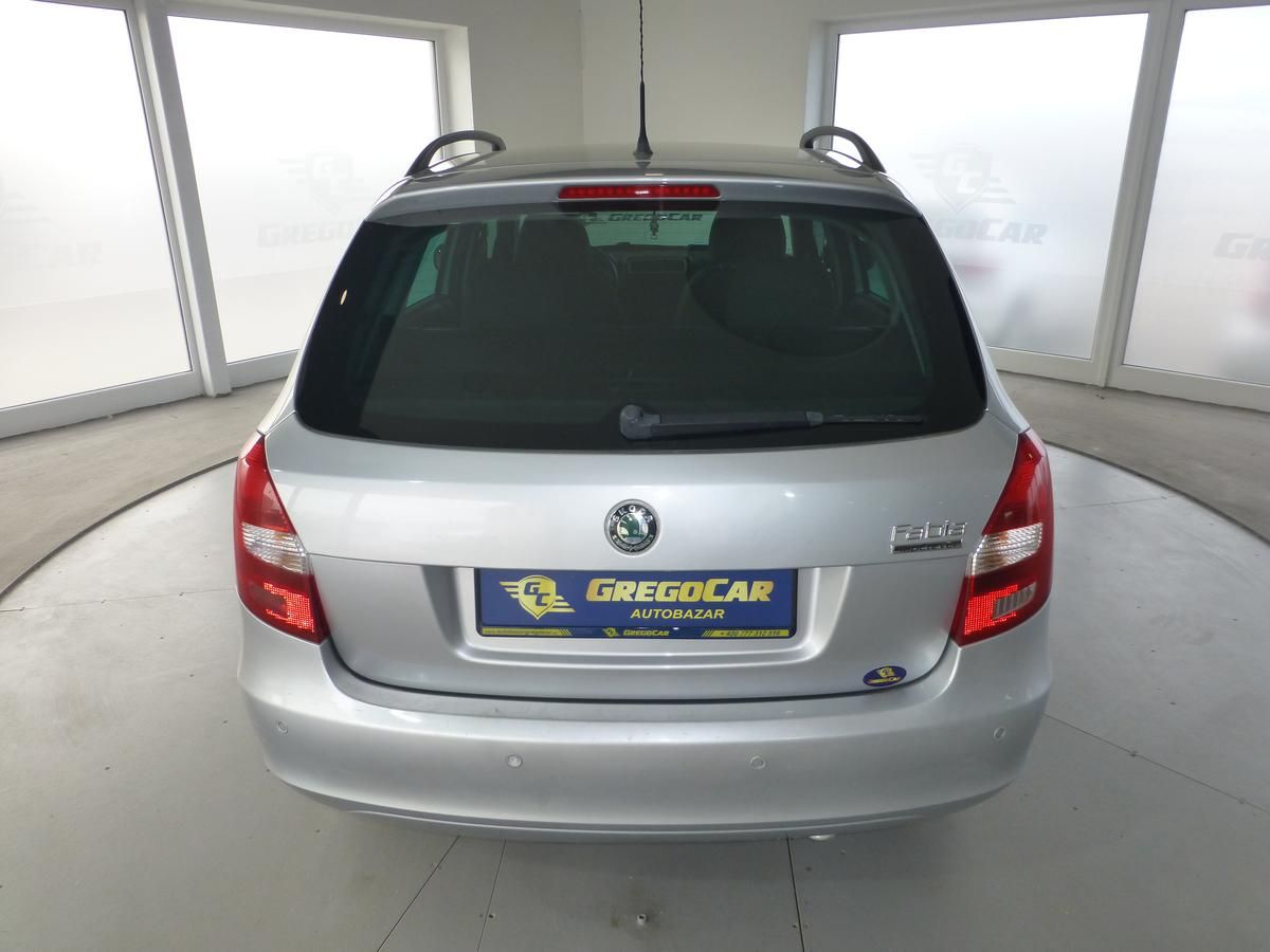 Škoda Fabia, 1,6i-77KW**DSG**KLIMA**PARK.S* - fotka 6