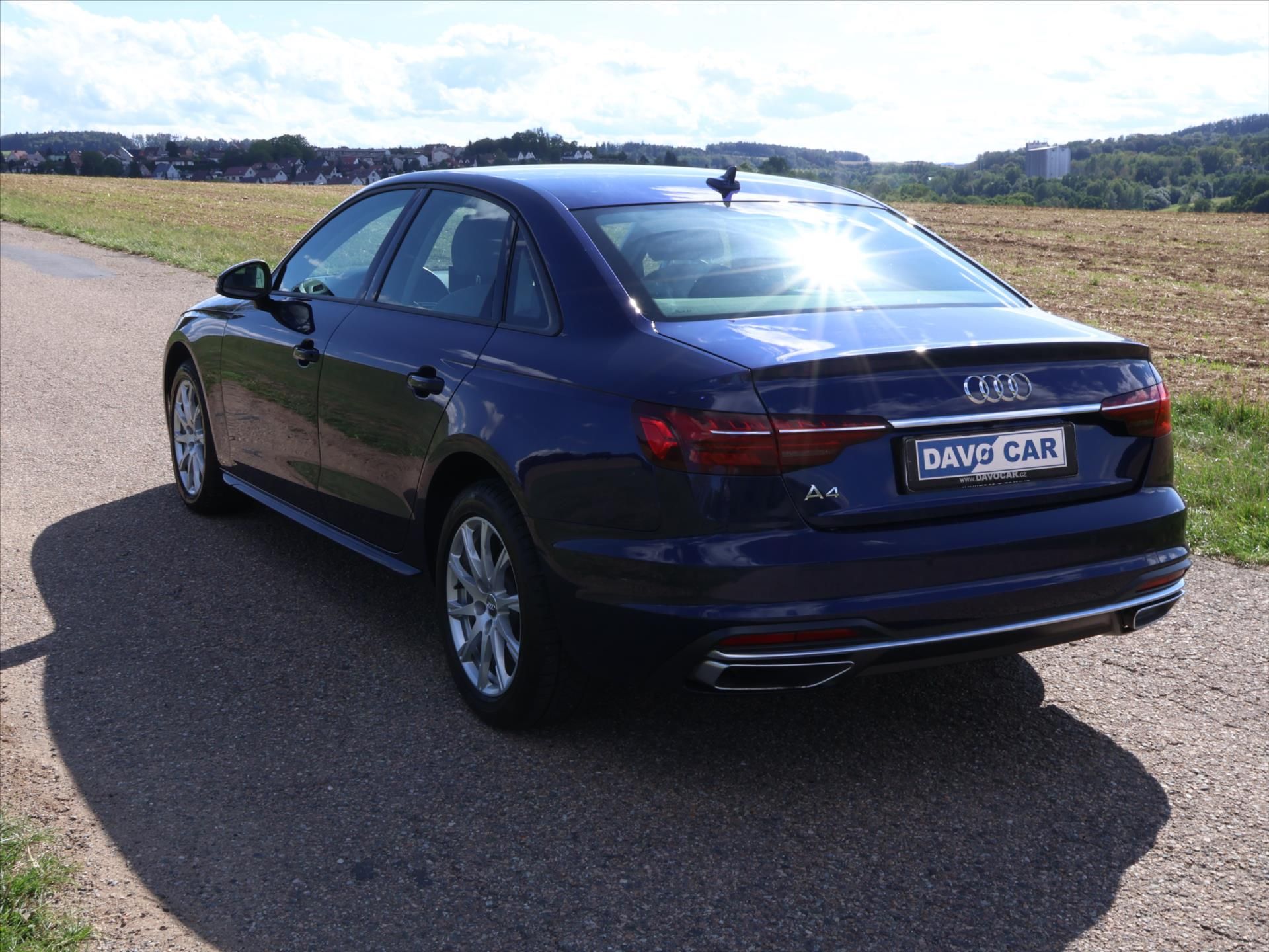 Audi A4, 2,0 35 TDI CZ Advanced DPH - fotka 5