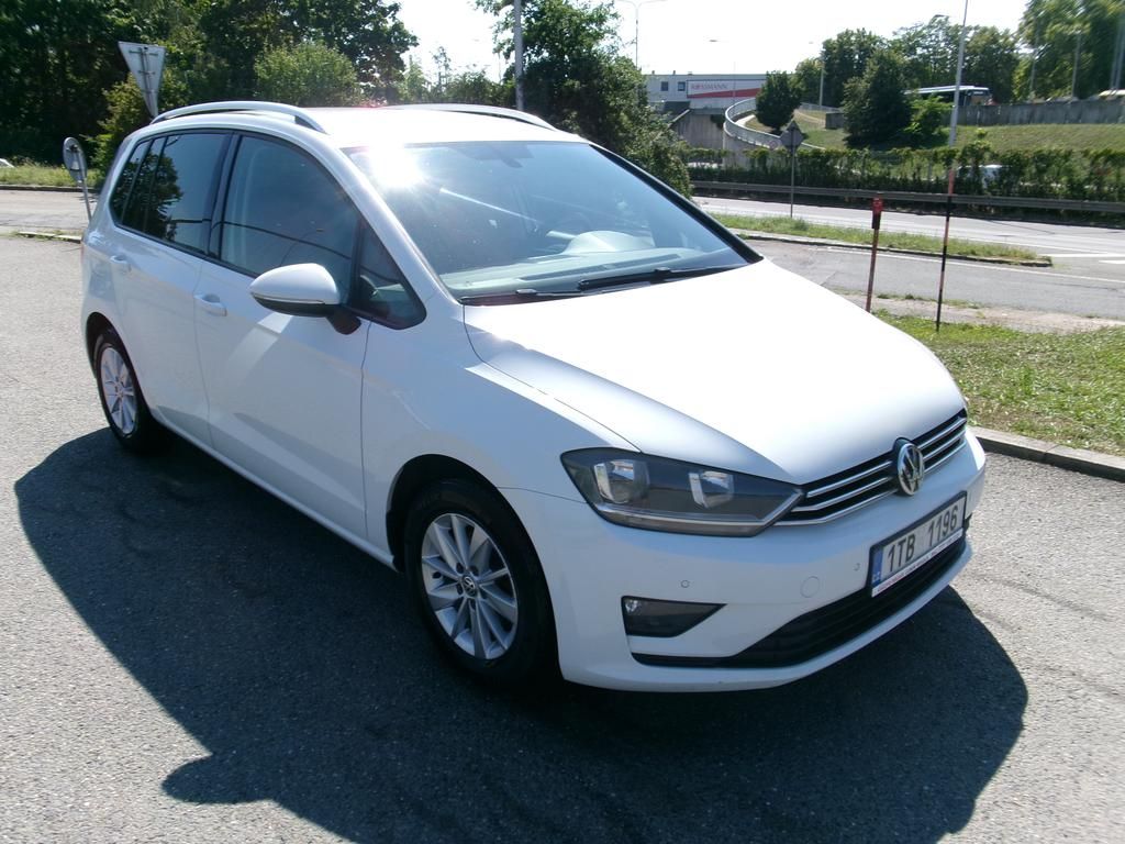 Volkswagen Golf Sportsvan, 1.2 TSi KOUPENO ČR,1.MAJITEL - fotka 4