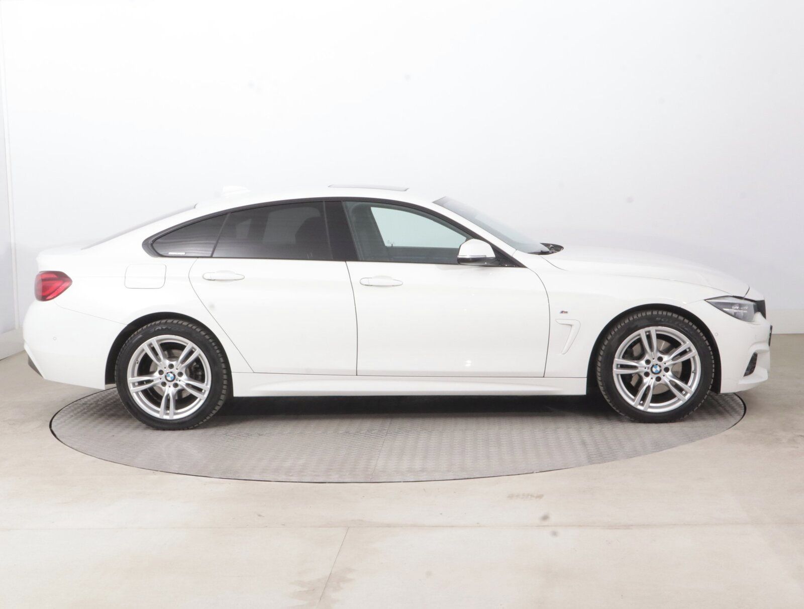 BMW Řada 4, 430i xDrive Gran Coupé - fotka 6