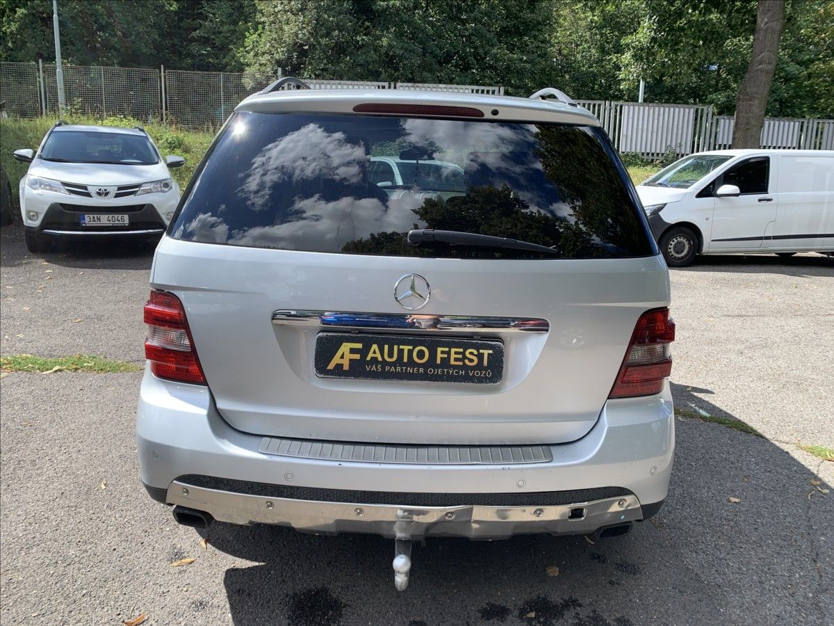 Mercedes-Benz Třídy M, 4,0 CDI - fotka 6