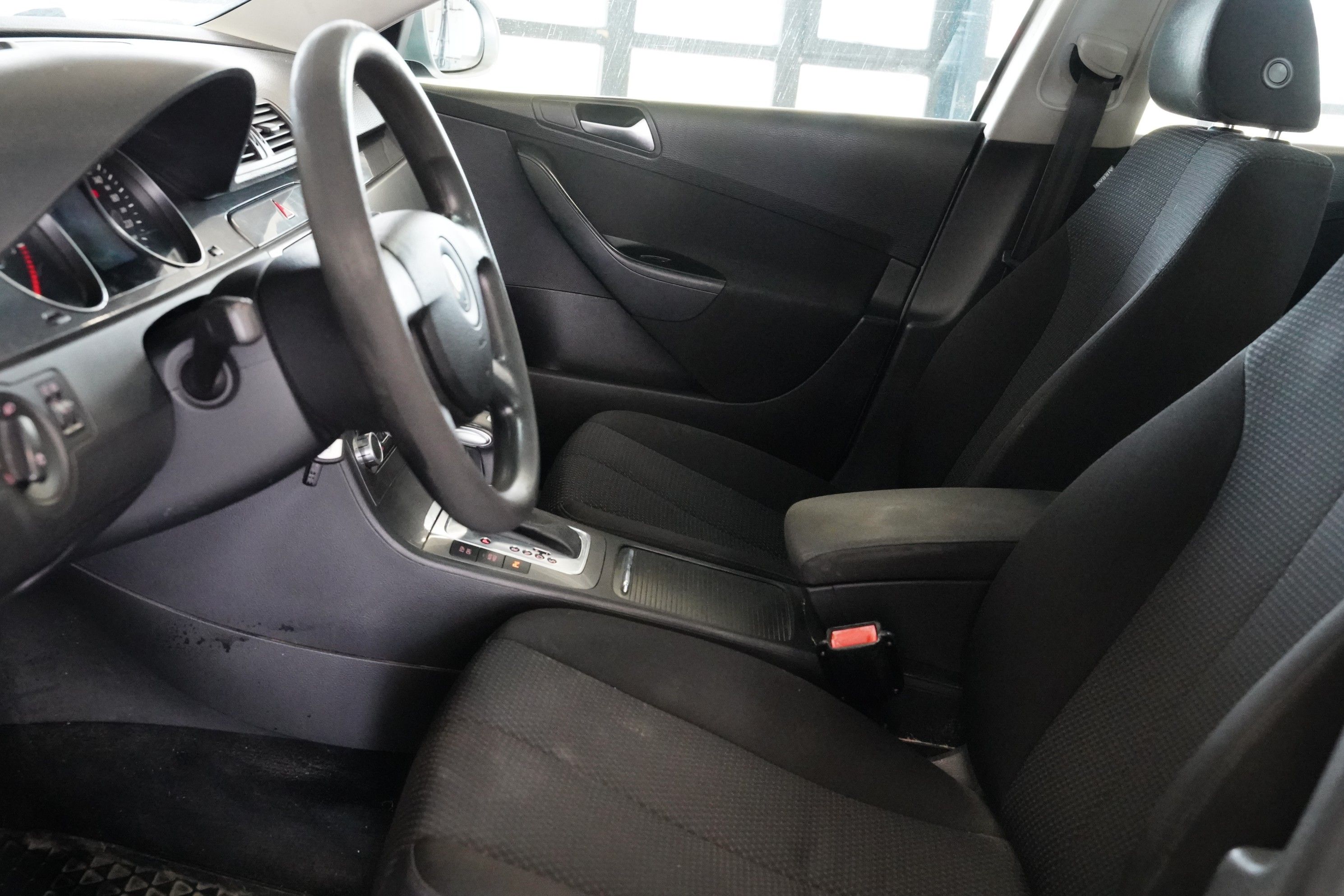 Volkswagen Passat, 2.0 TDI 103 kW DSG Trendline - fotka 6