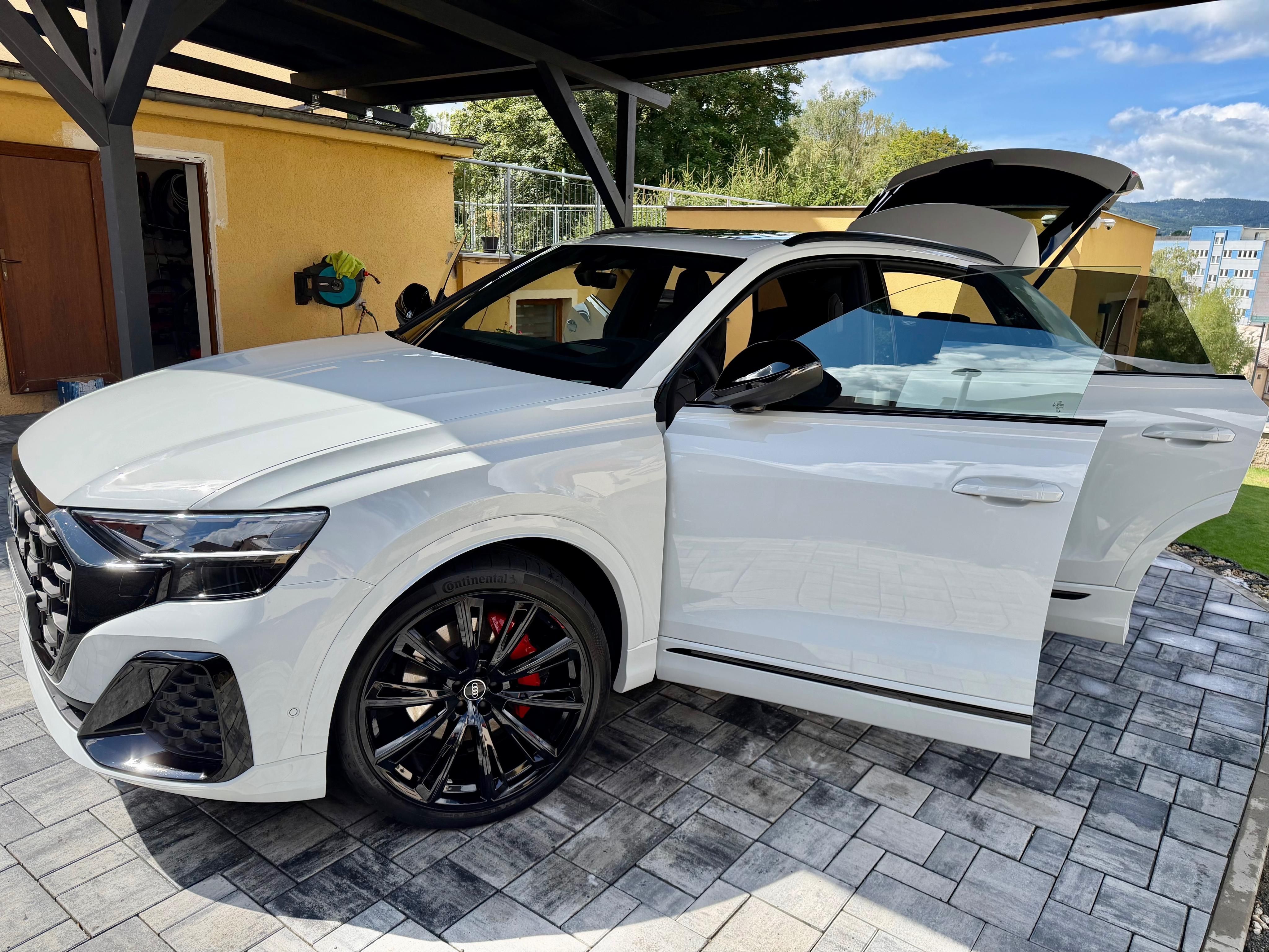 Audi Q8, S line FULL / MASÁŽE / B&O HUD