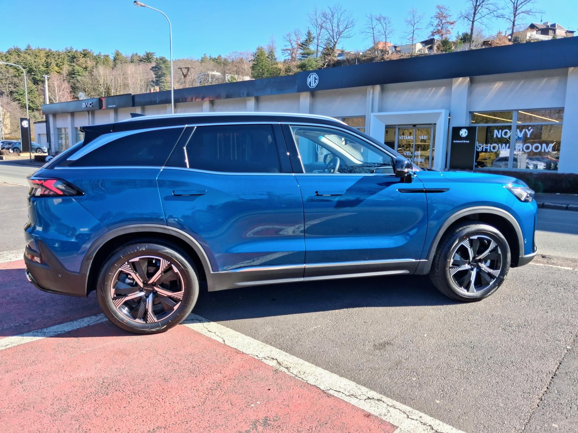 BAIC X7, ALL IN 1.5T 130kW 4×2 7DCT - fotka 4