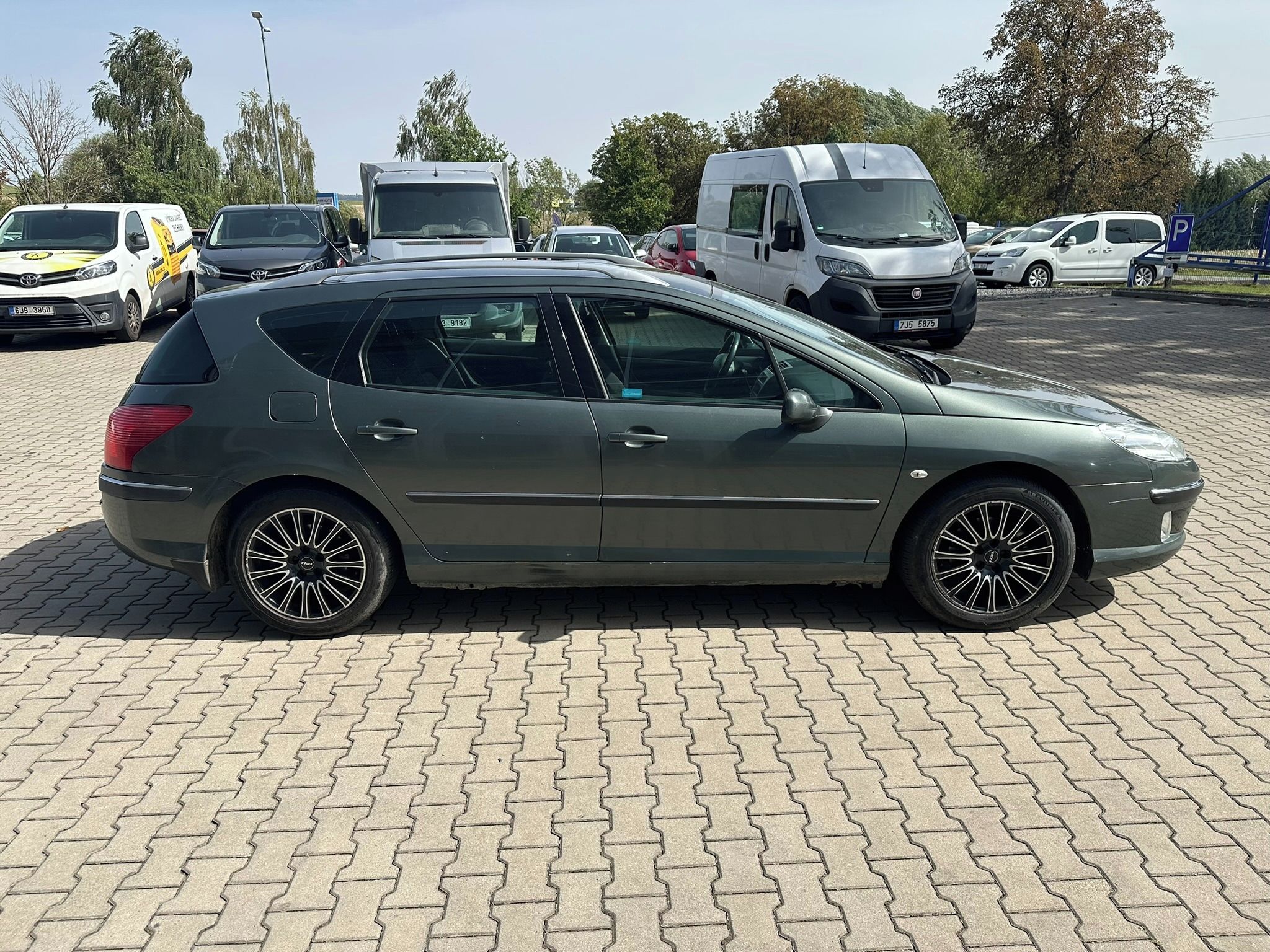 Peugeot 407, SW 2,0 HDi  100kW  2 sady kol - fotka 6