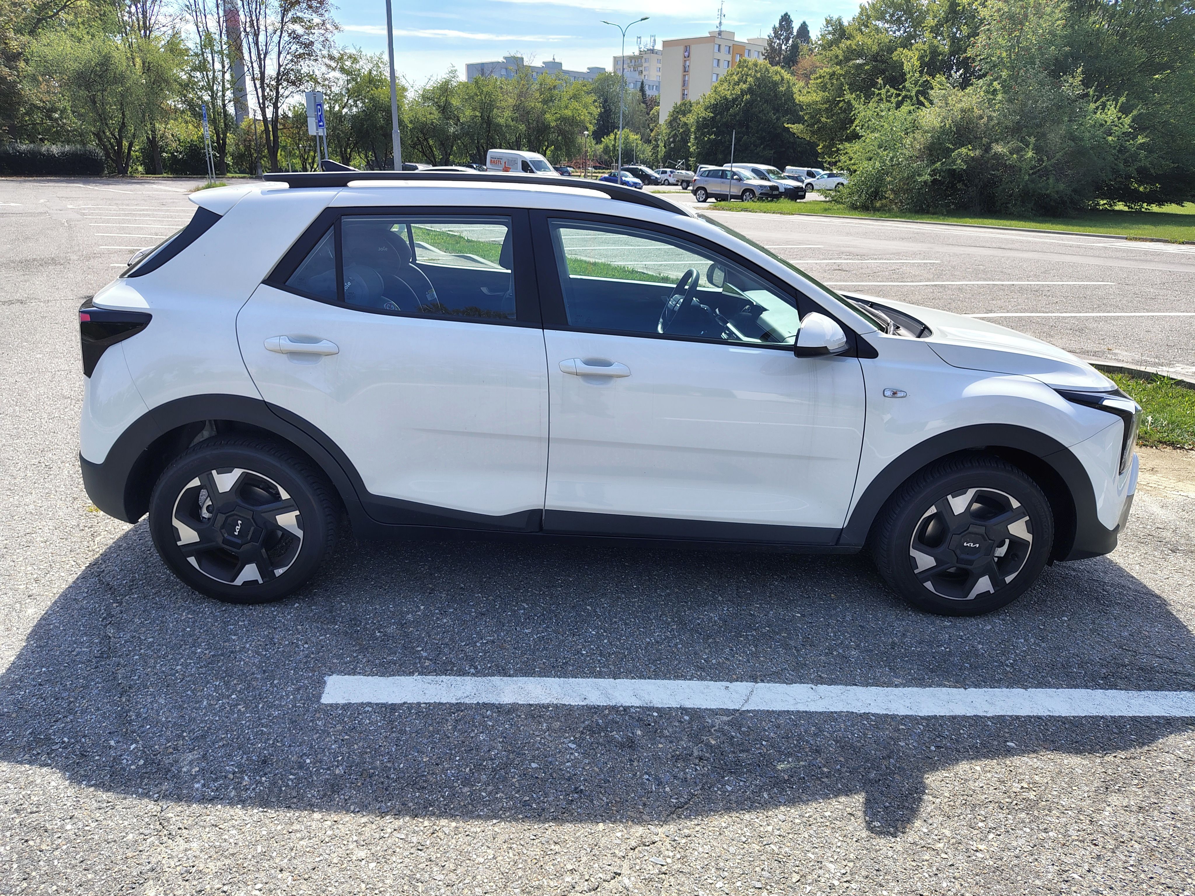 Kia Stonic - fotka 2