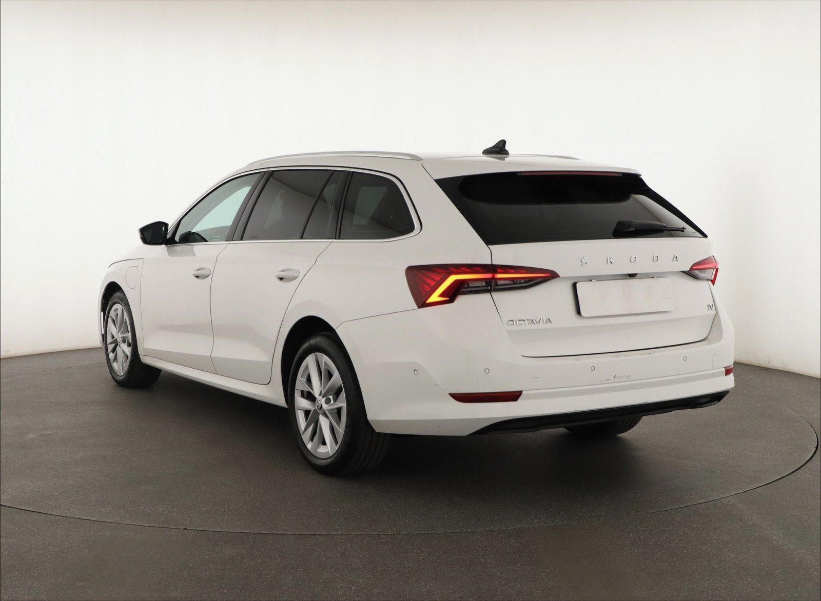 Škoda Octavia, 1.4 TSI iV, Style, Automat, ČR - fotka 4