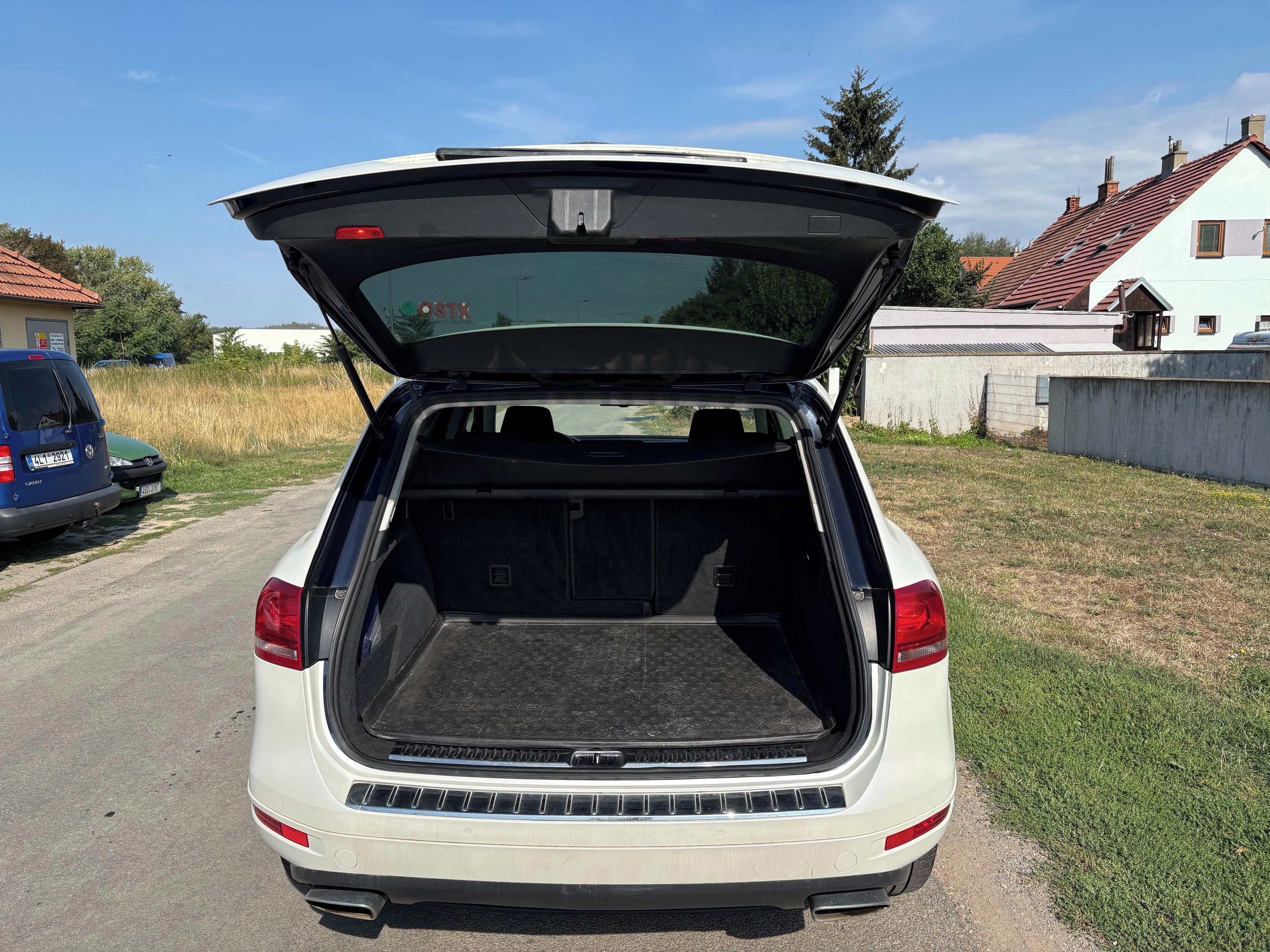 Volkswagen Touareg, 3.0TDi-176kW 4X4 Nové v ČR - fotka 6