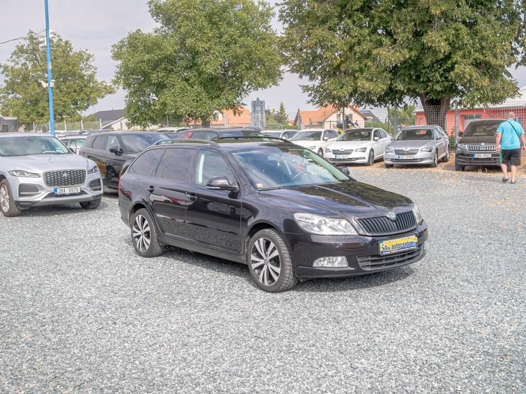 Škoda Octavia, 1.2T 77KW – VÝBAVA - fotka 3