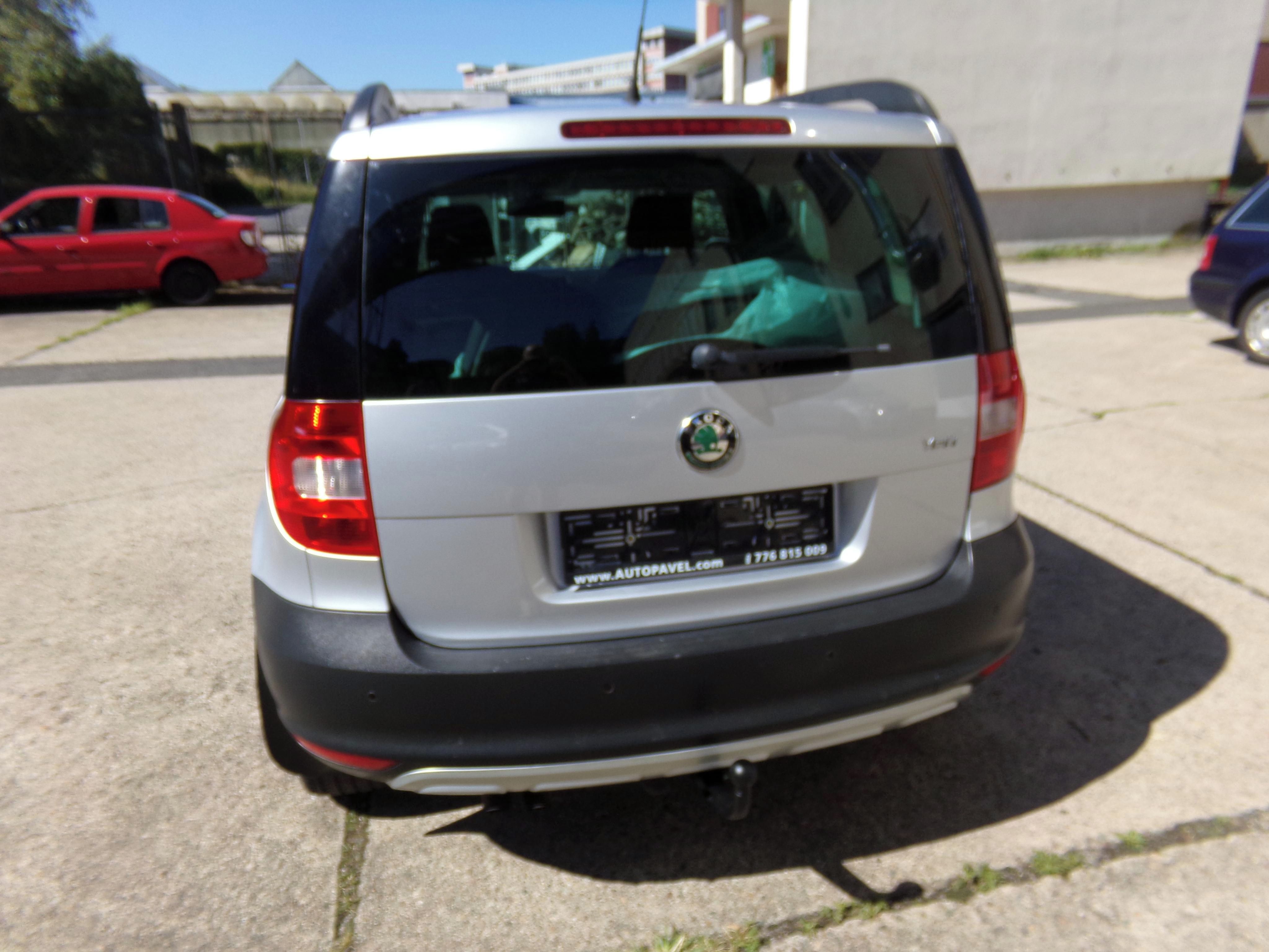 Škoda Yeti, 2.0TDI 4x4 AMBITION - fotka 3