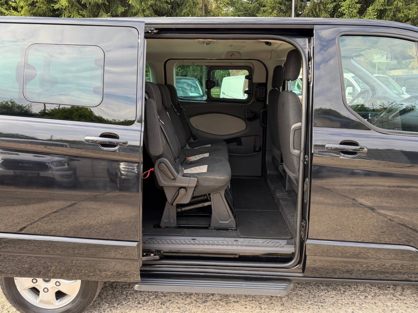 Ford Tourneo Custom, 2.2 114kW 8-MÍST TITANIUM L1 - fotka 6
