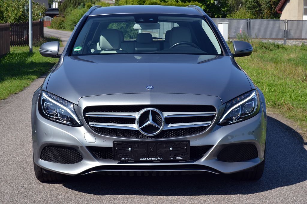 Mercedes-Benz Třídy C, BlueTEC Avantgarde 71 000 km - fotka 6