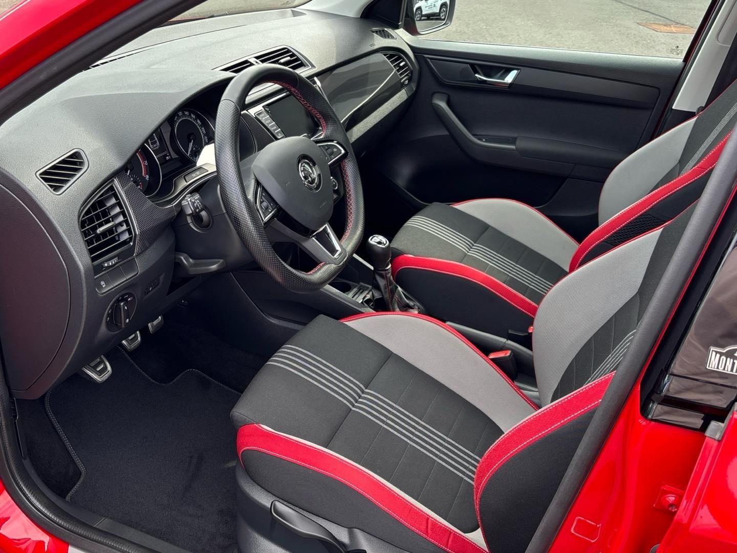 Škoda Fabia, 1.0 TSI / 81 kW Monte Carlo - fotka 6