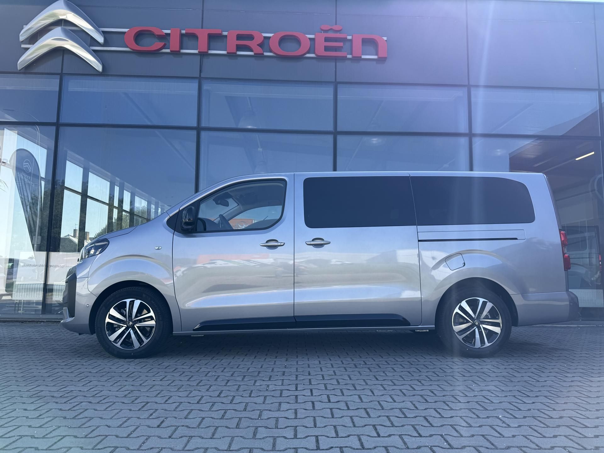 Citroën SpaceTourer, SHINE L3 2.2 BlueHDi 180 S&S E - fotka 3