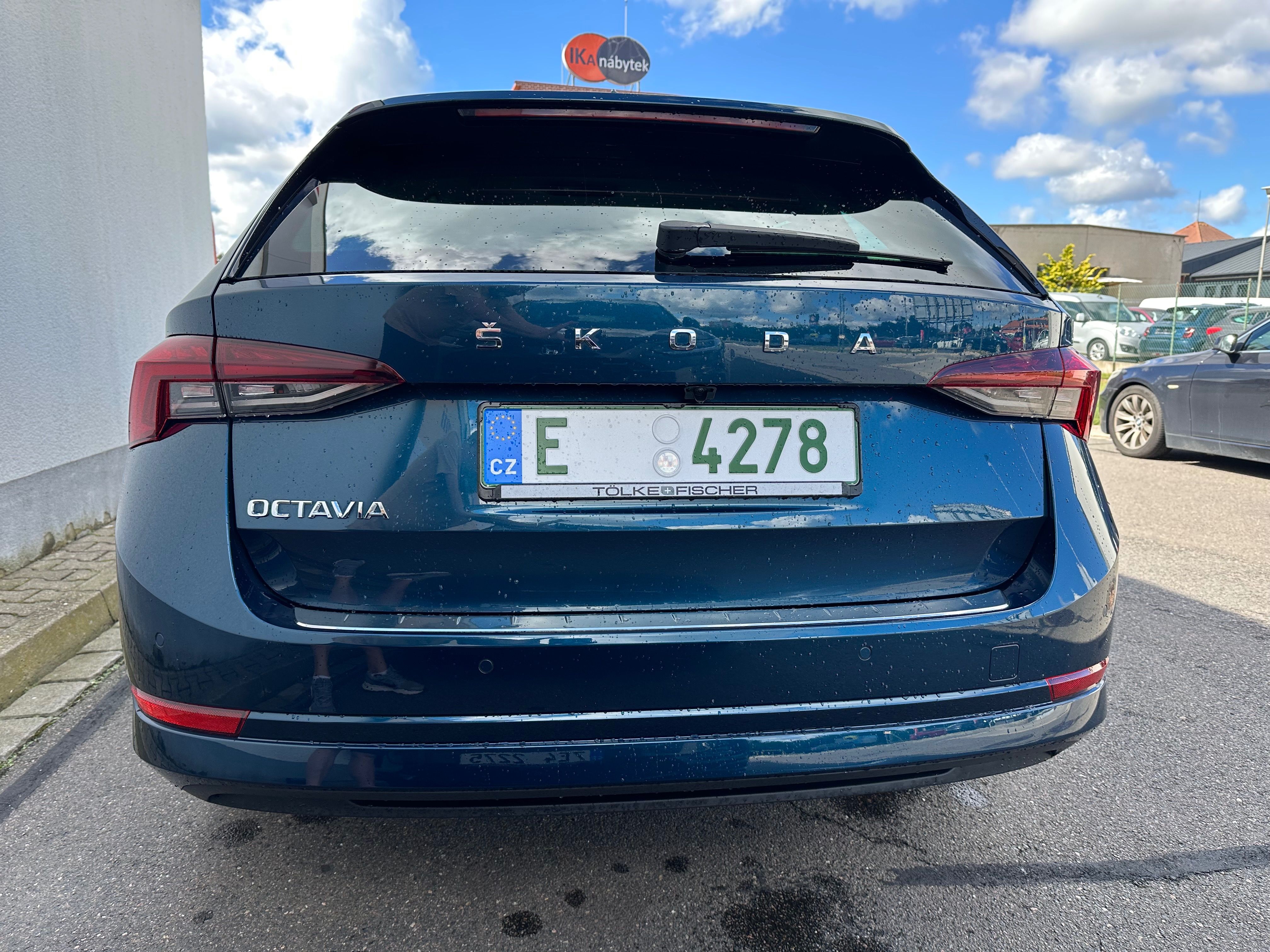 Škoda Octavia, 2.0tdi 110kw DSG 5/2023 - fotka 4