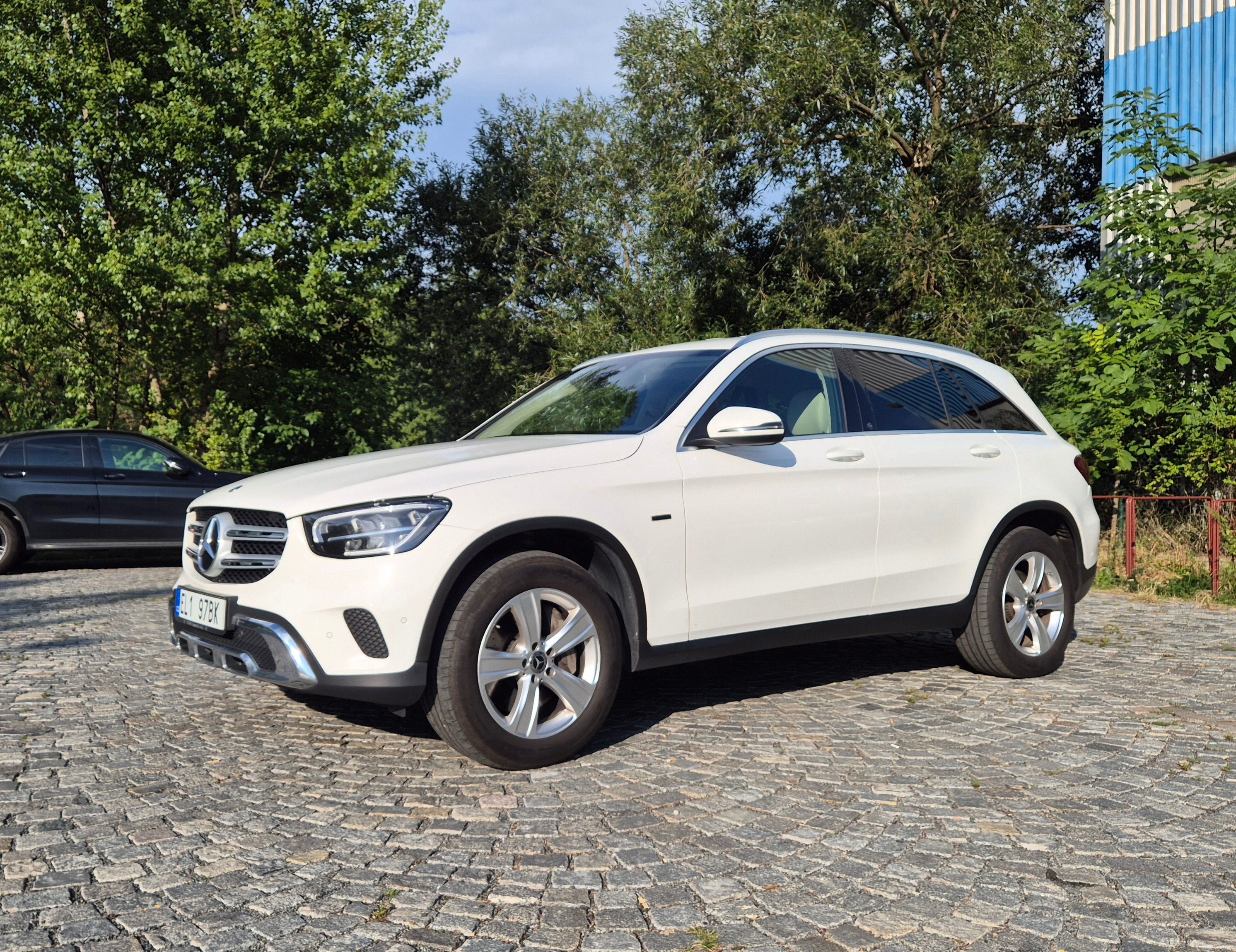 Mercedes-Benz GLC, 300 e 4MATIC - fotka 6