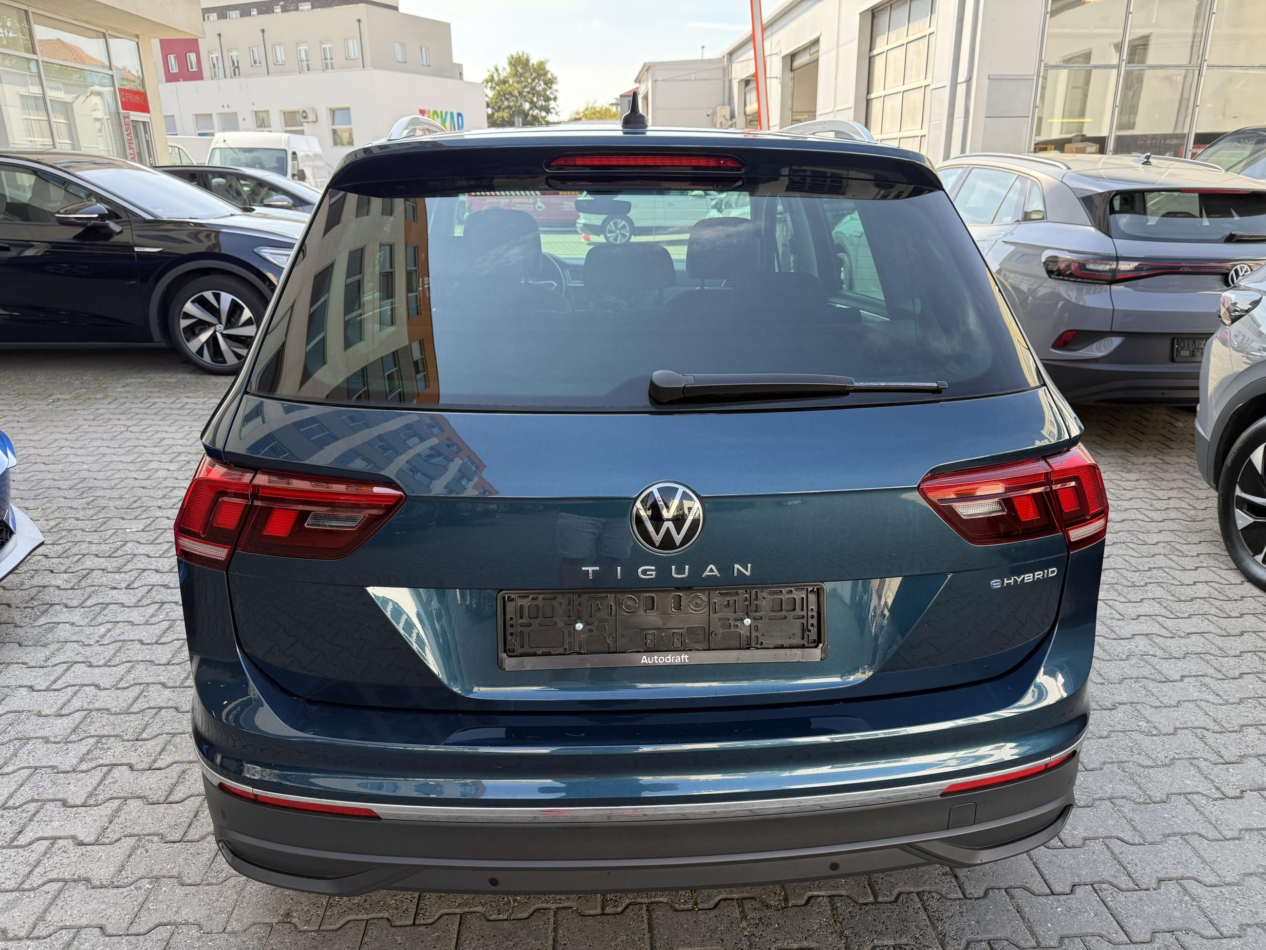 Volkswagen Tiguan, 1.4 TSI 180kW DSG / Tažné - fotka 6