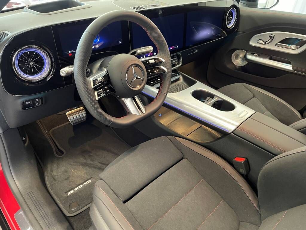 Mercedes-Benz CLA, 200 4MATIC - fotka 2
