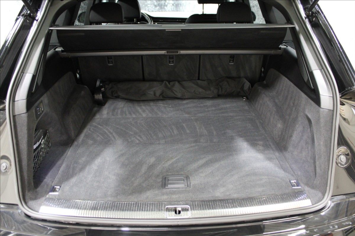 Audi Q7, 3,0 TDI quattro  S line - fotka 6